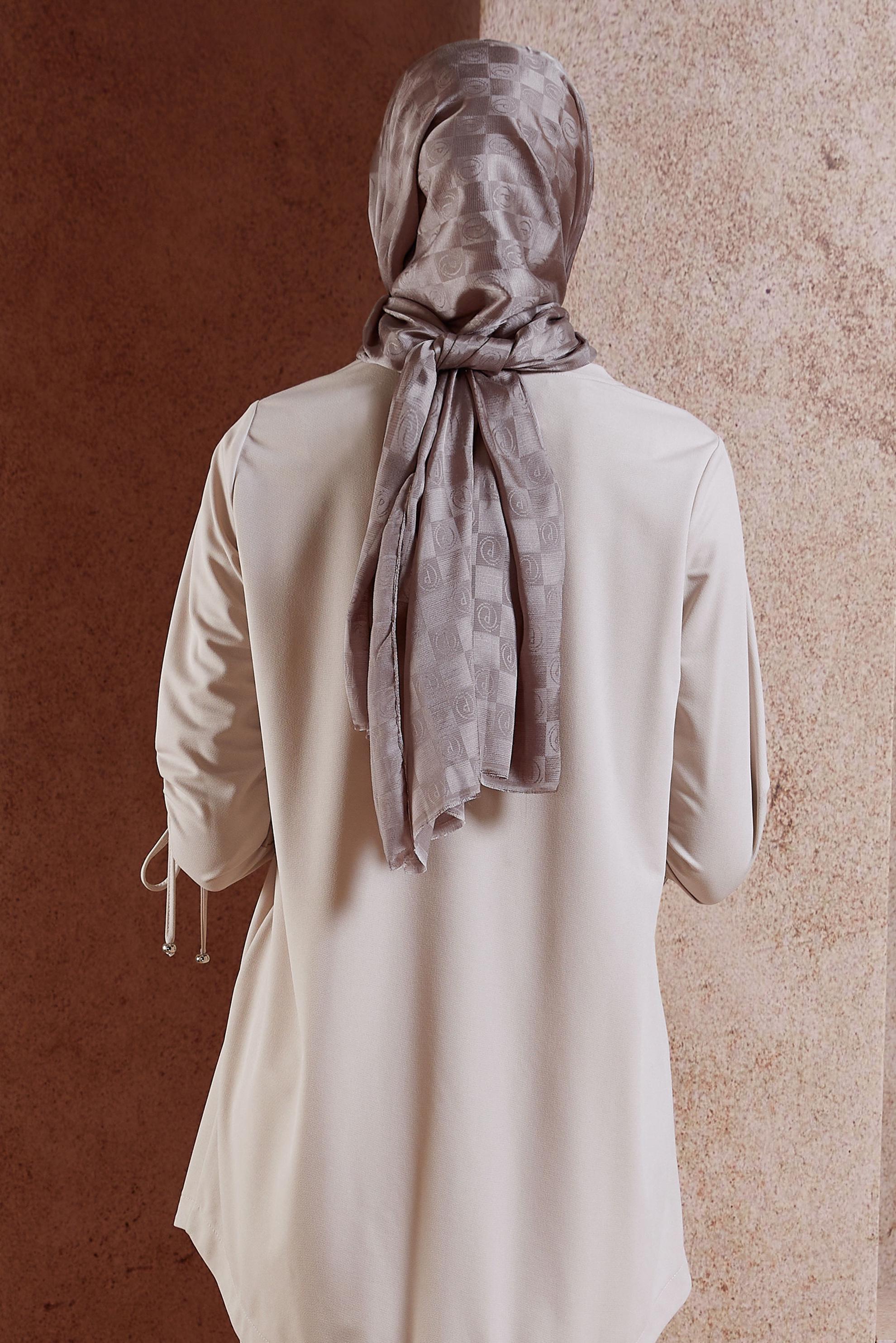 Tesettür giyim VİZON ALVİNA MONOGRAM ŞAL 8450