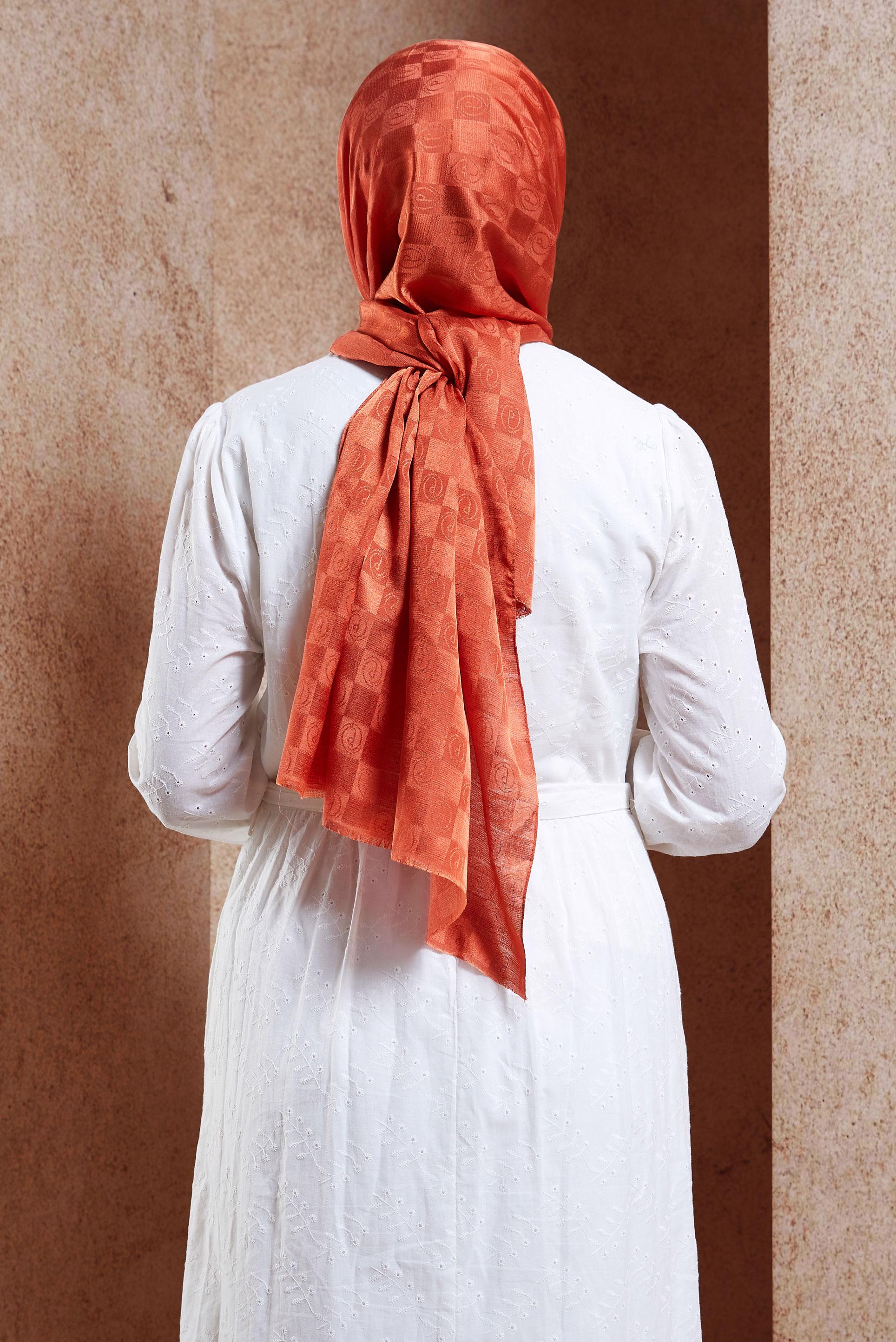 Tesettür giyim BORDO ALVİNA MONOGRAM ŞAL 8450