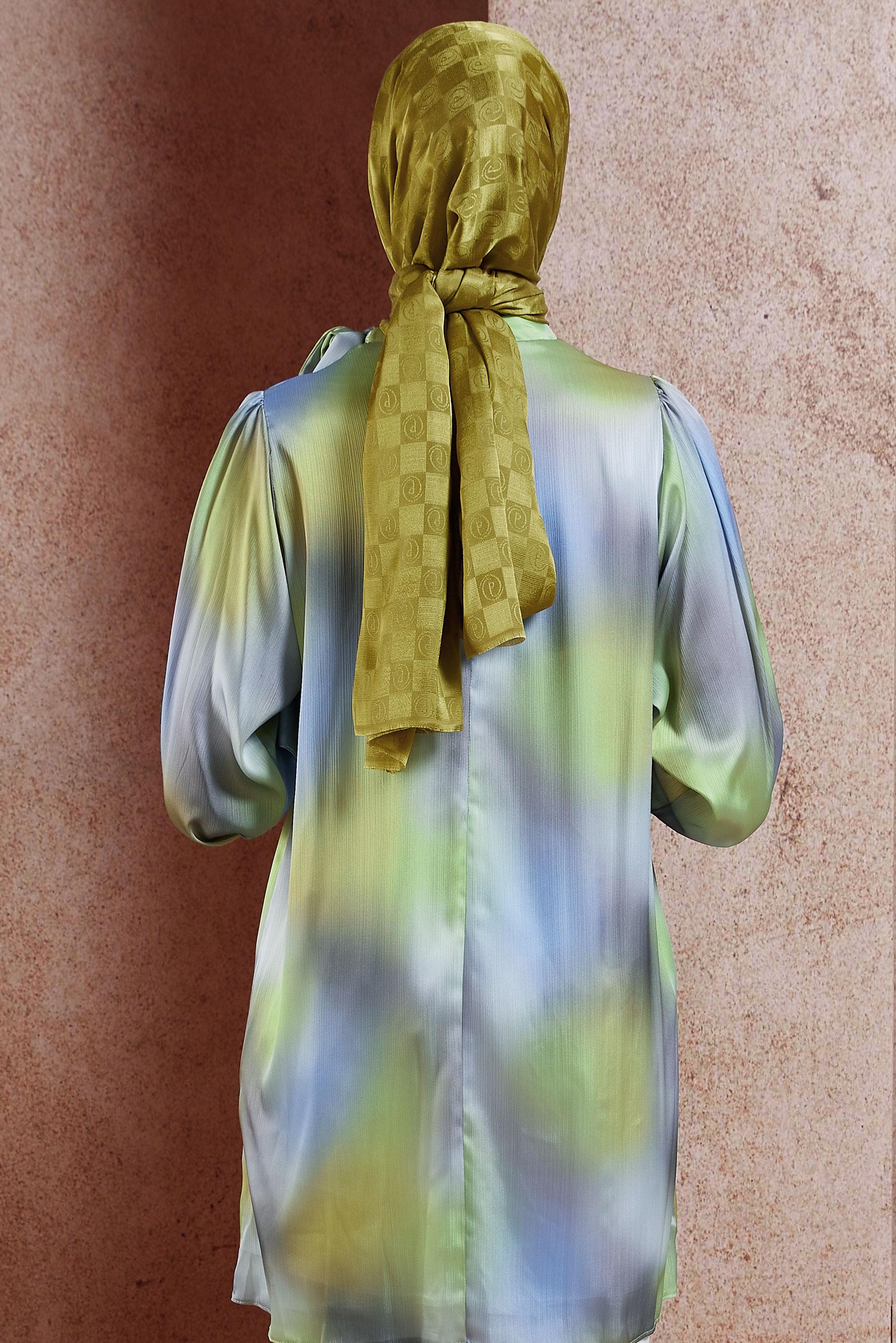 Tesettür giyim YEŞİL ALVİNA MONOGRAM ŞAL 8450