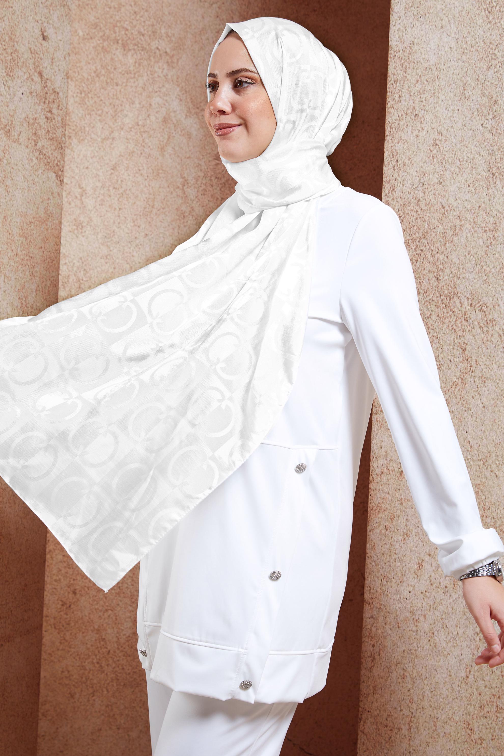 Tesettür giyim EKRU ALVİNA JAKAR ŞAL 8453