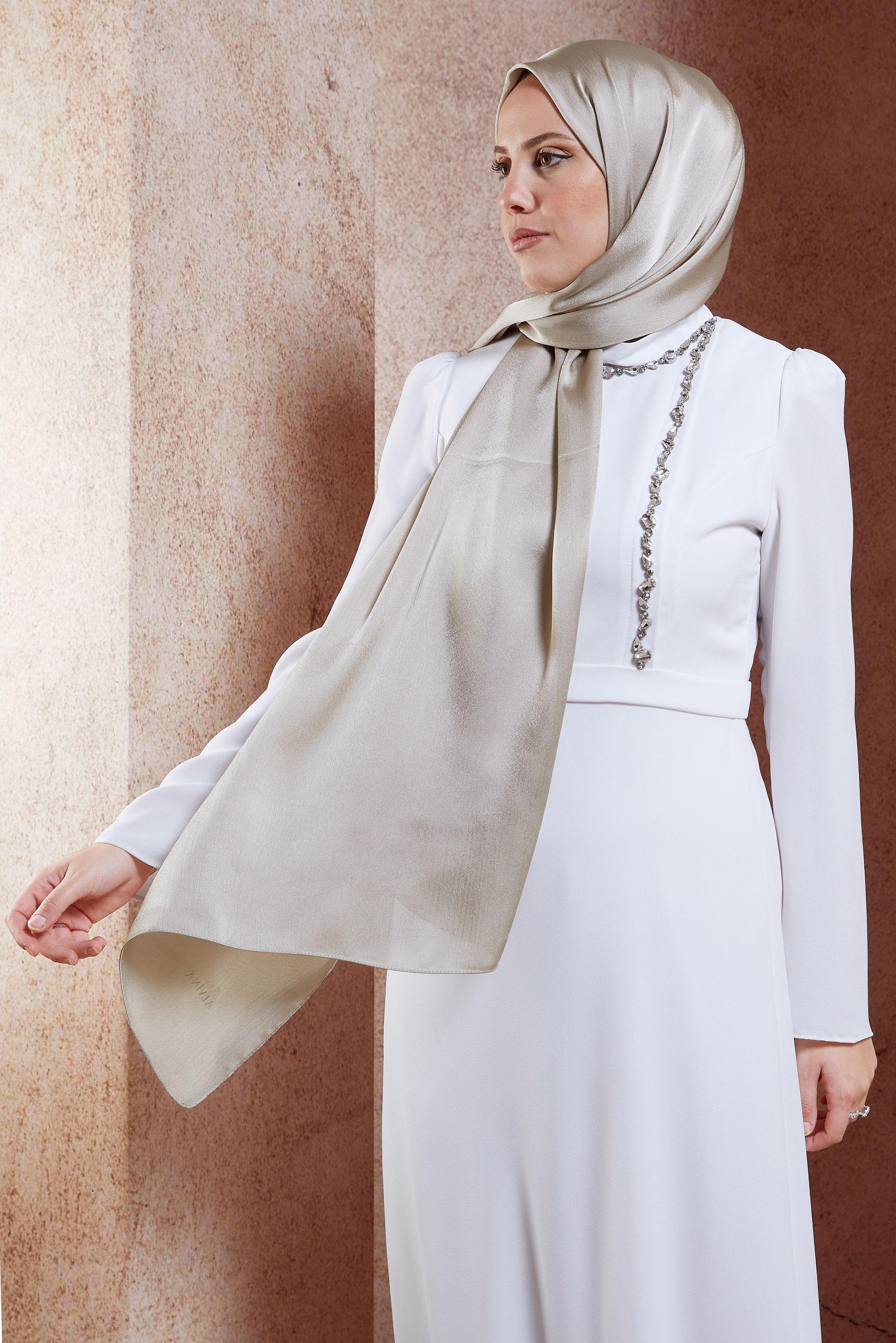 Tesettür giyim BEJ ALVİNA DÜZ ŞAL 8456