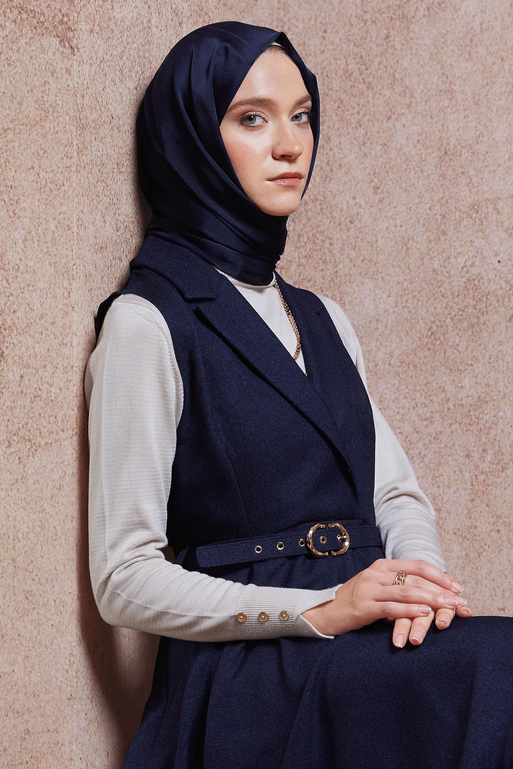 Tesettür giyim LACİVERT ALVİNA DÜZ ŞAL 8456