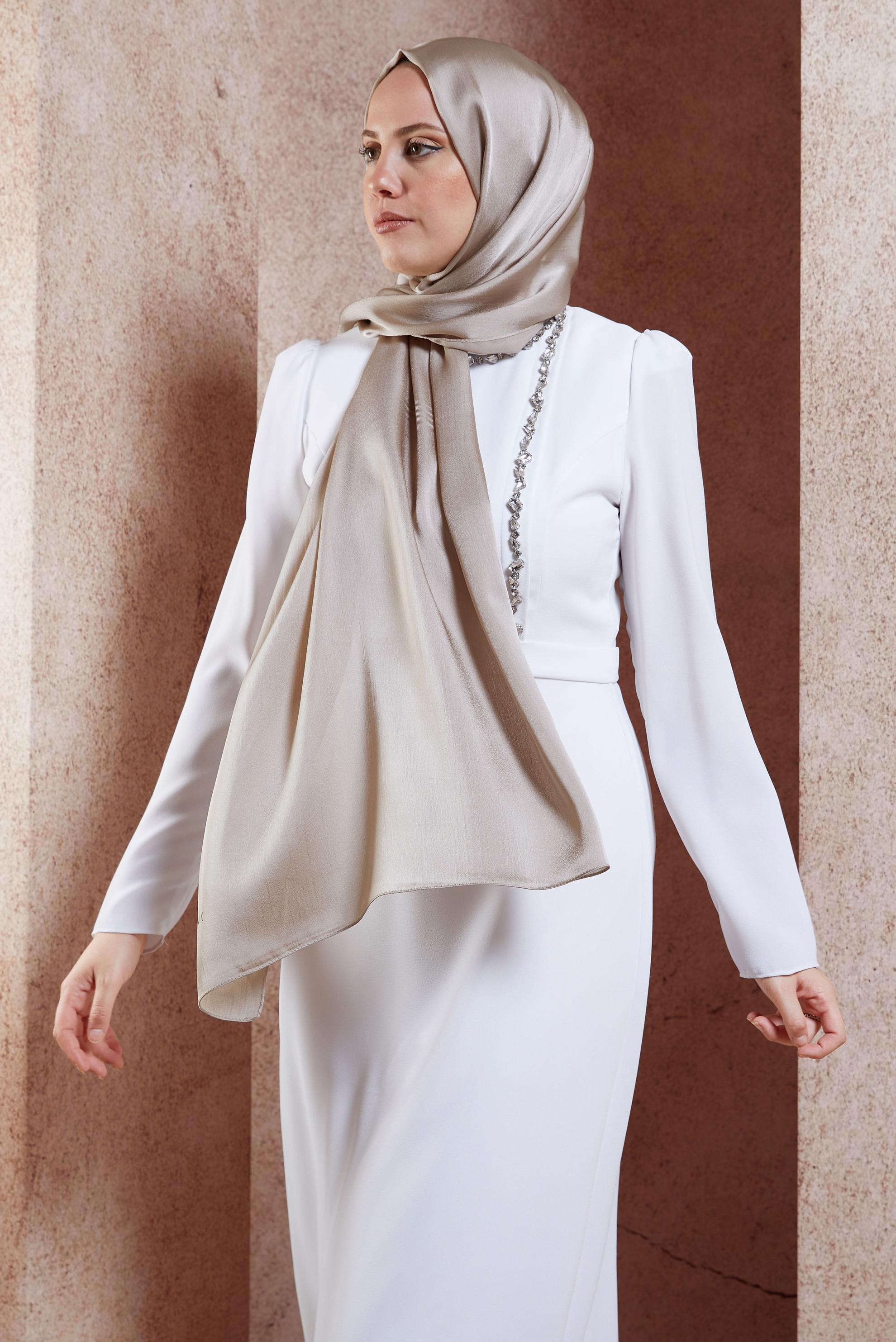 Tesettür giyim VİZON ALVİNA DÜZ ŞAL 8456