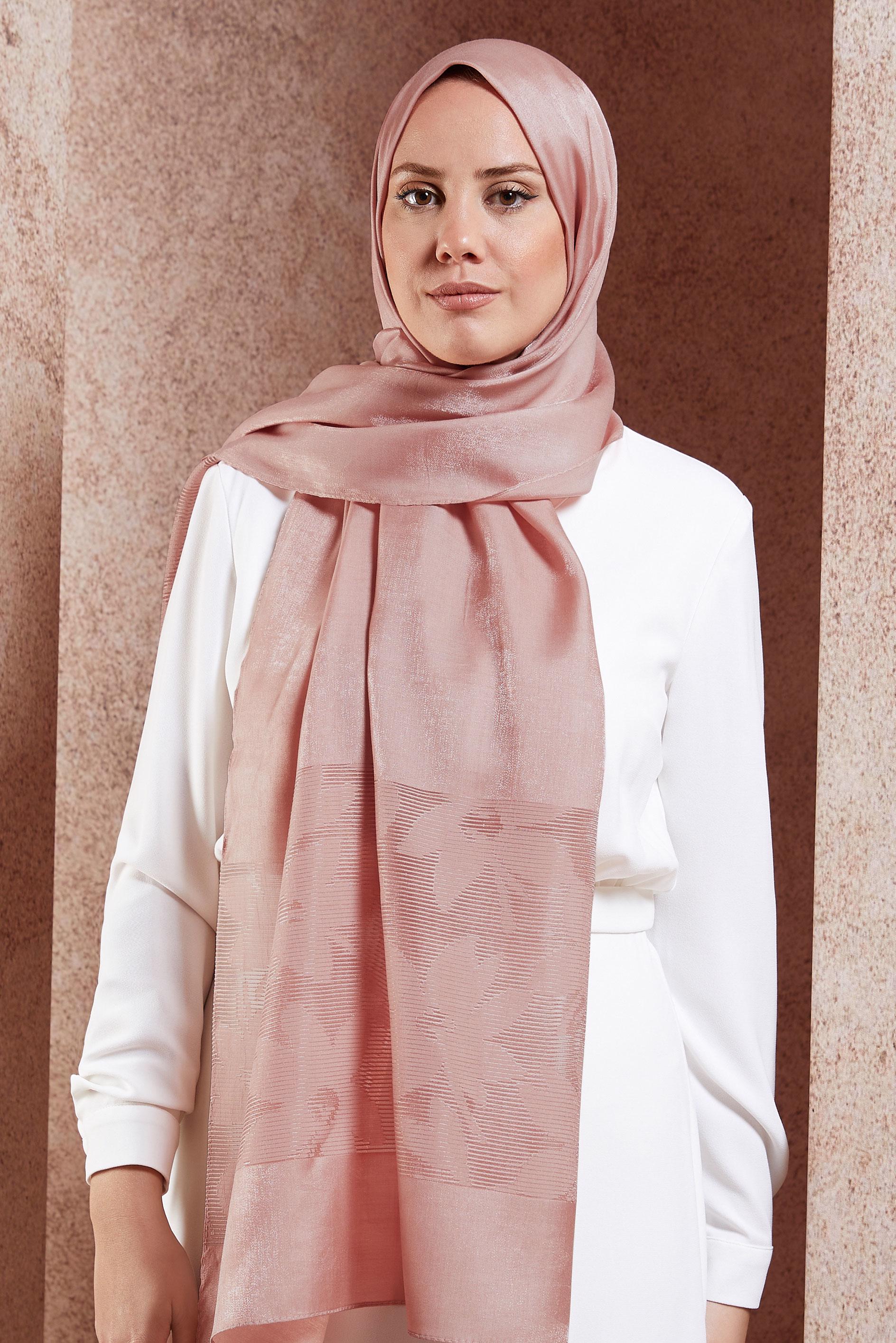 Tesettür giyim PUDRA ALVİNA ŞAL 8458