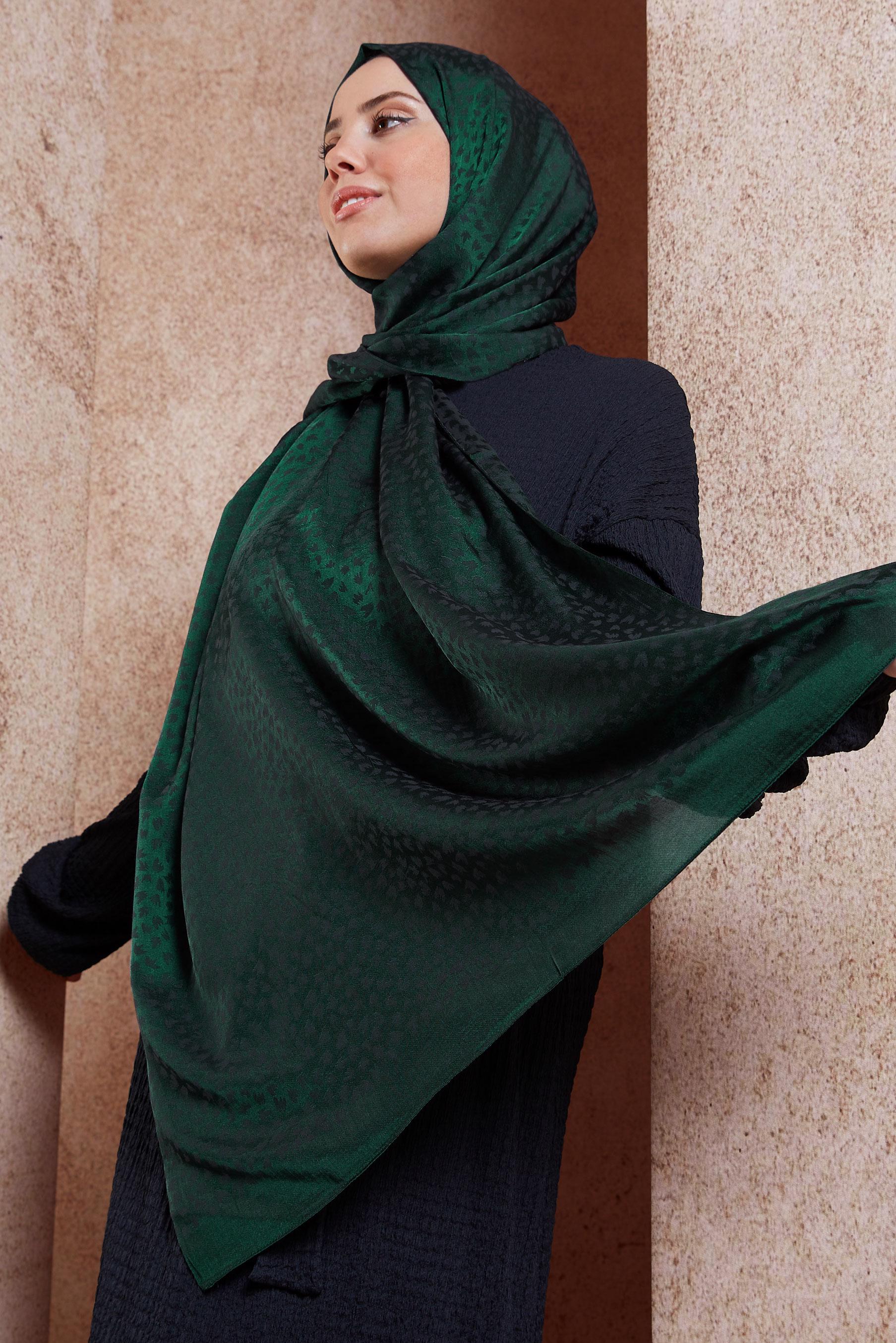 Vêtements hijab VERT CHÂLE À MOTIFS ALVINA 8460
