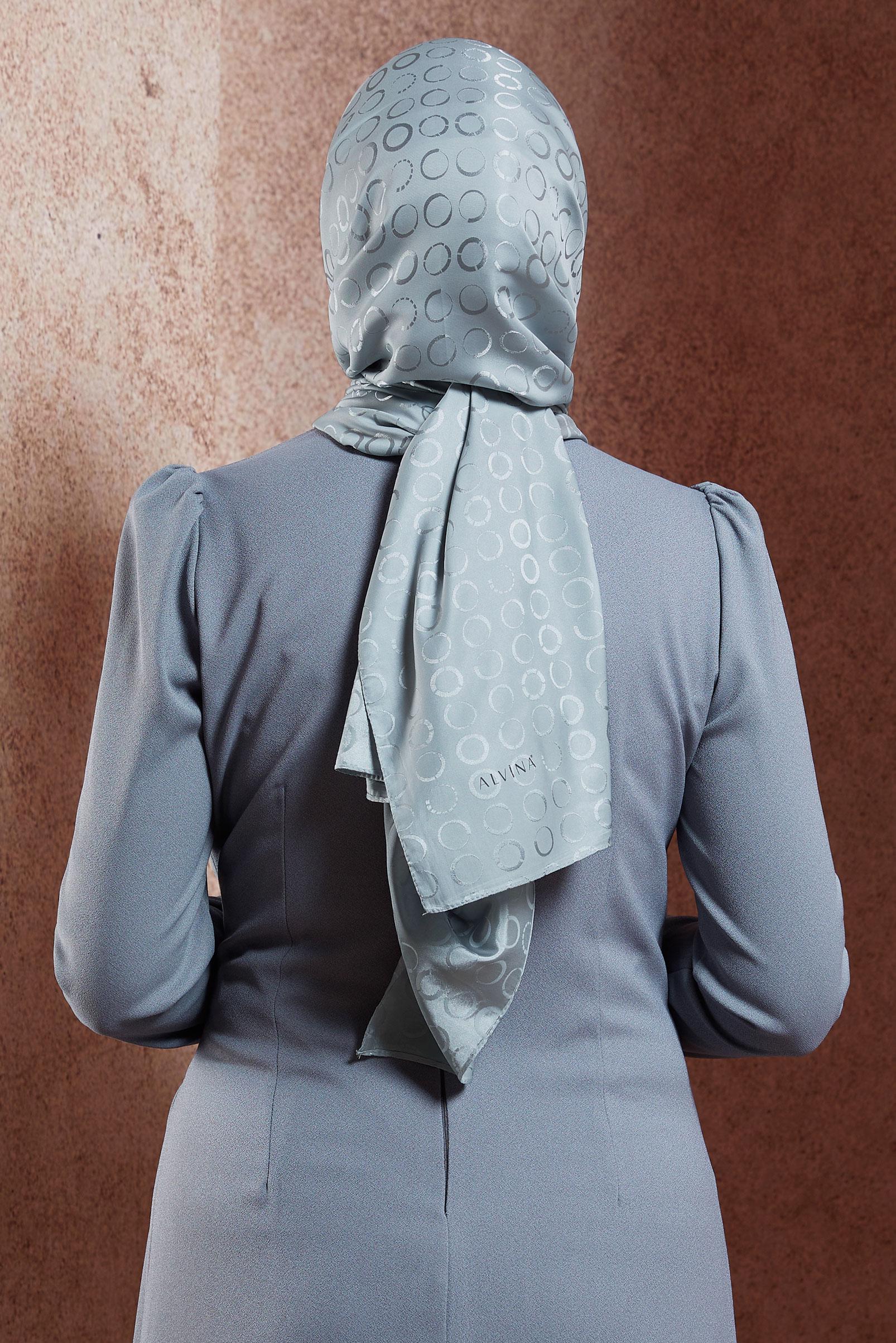 Tesettür giyim GRİ ALVİNA JAKARLI ŞAL 8463