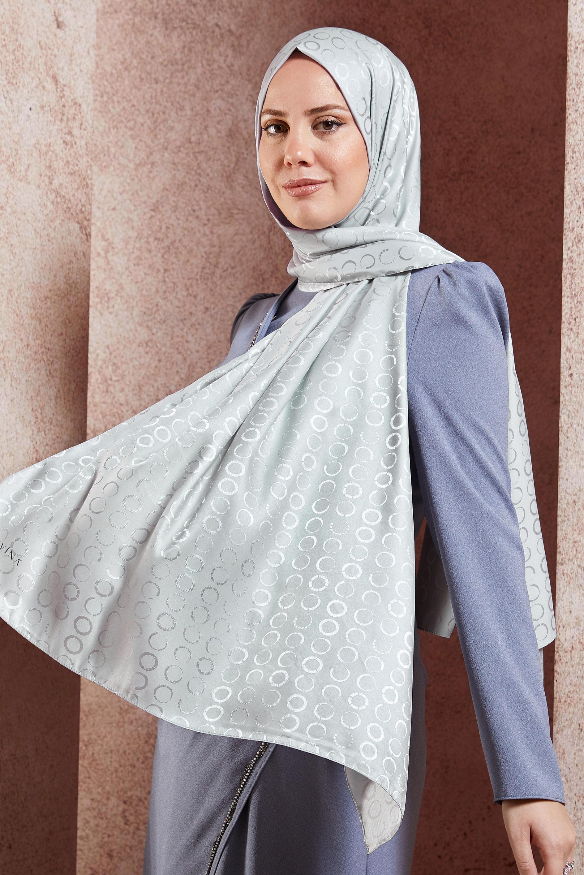 Tesettür giyim BEJ ALVİNA JAKARLI ŞAL 8463