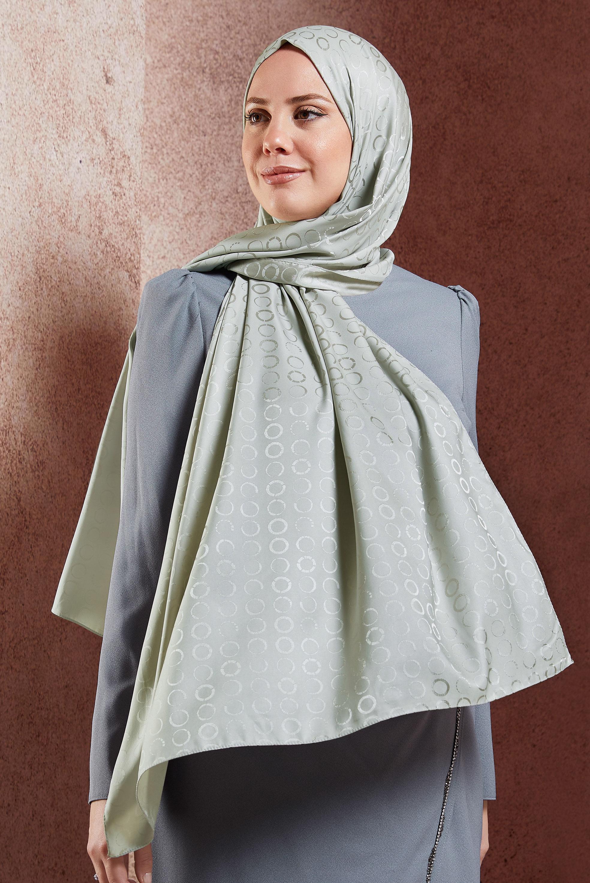 Tesettür giyim GÜMÜŞ ALVİNA JAKARLI ŞAL 8463