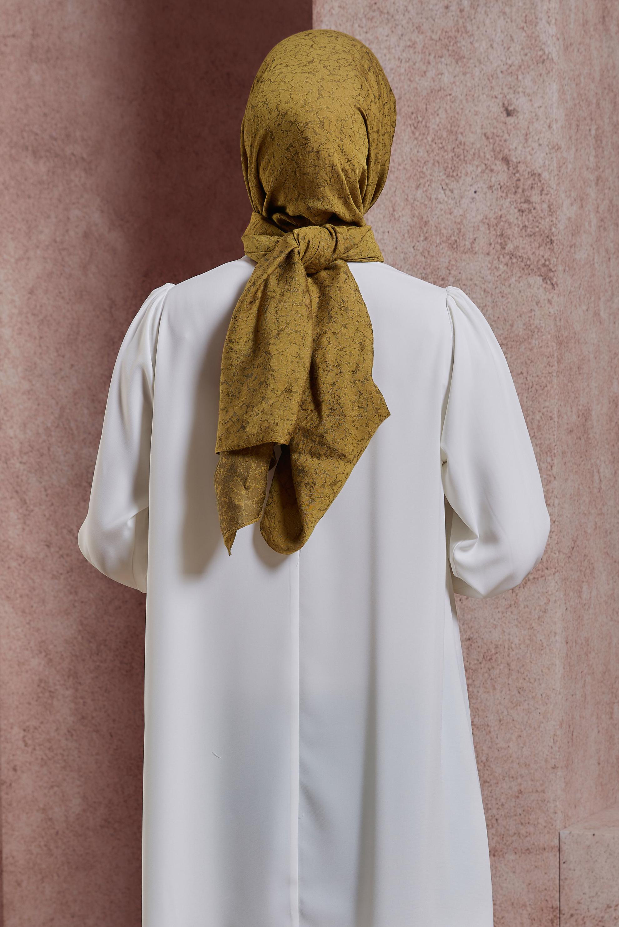 Tesettür giyim SARI ALVİNA JAKARLI ŞAL 8427