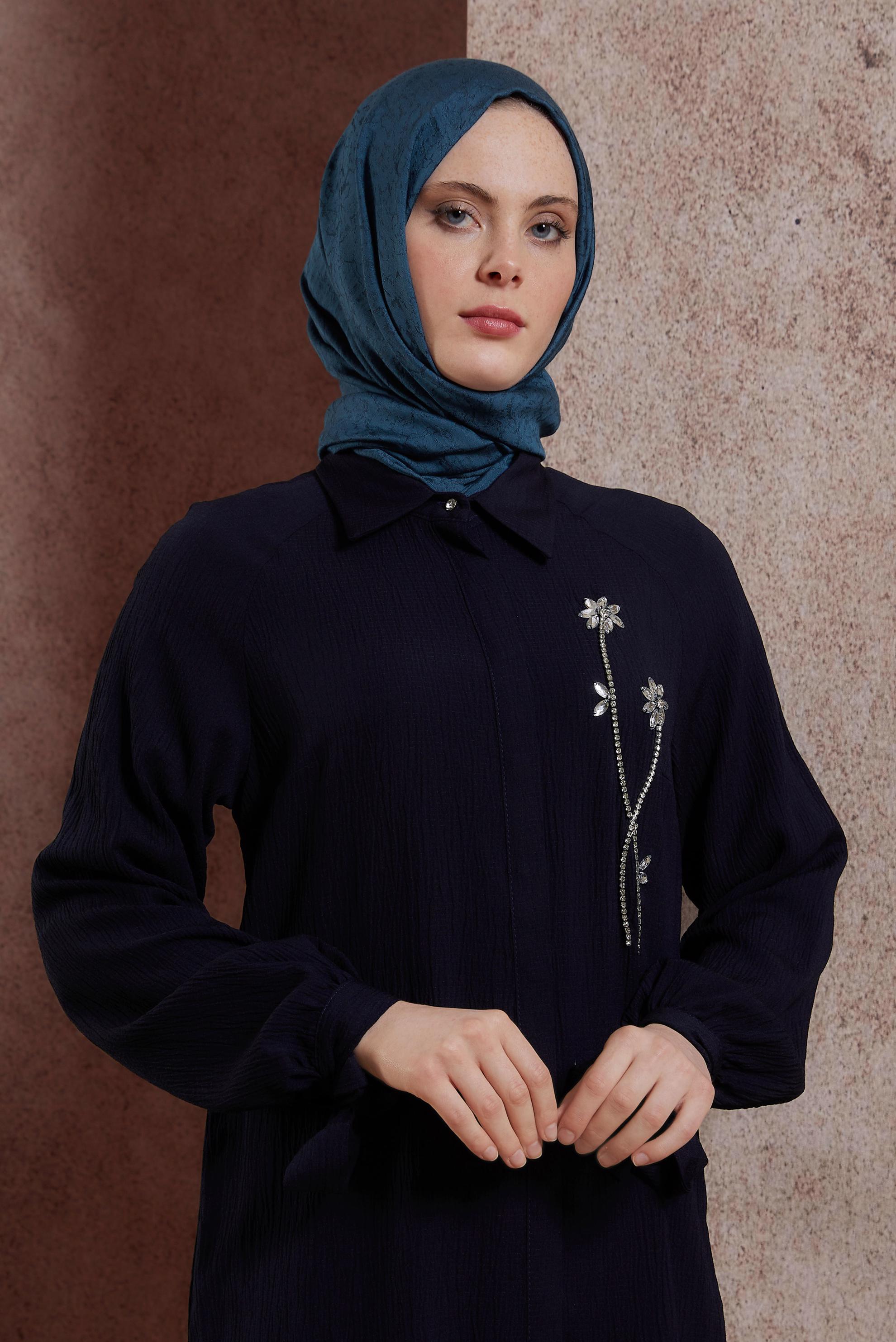 Tesettür giyim LACİVERT ALVİNA JAKARLI ŞAL 8427