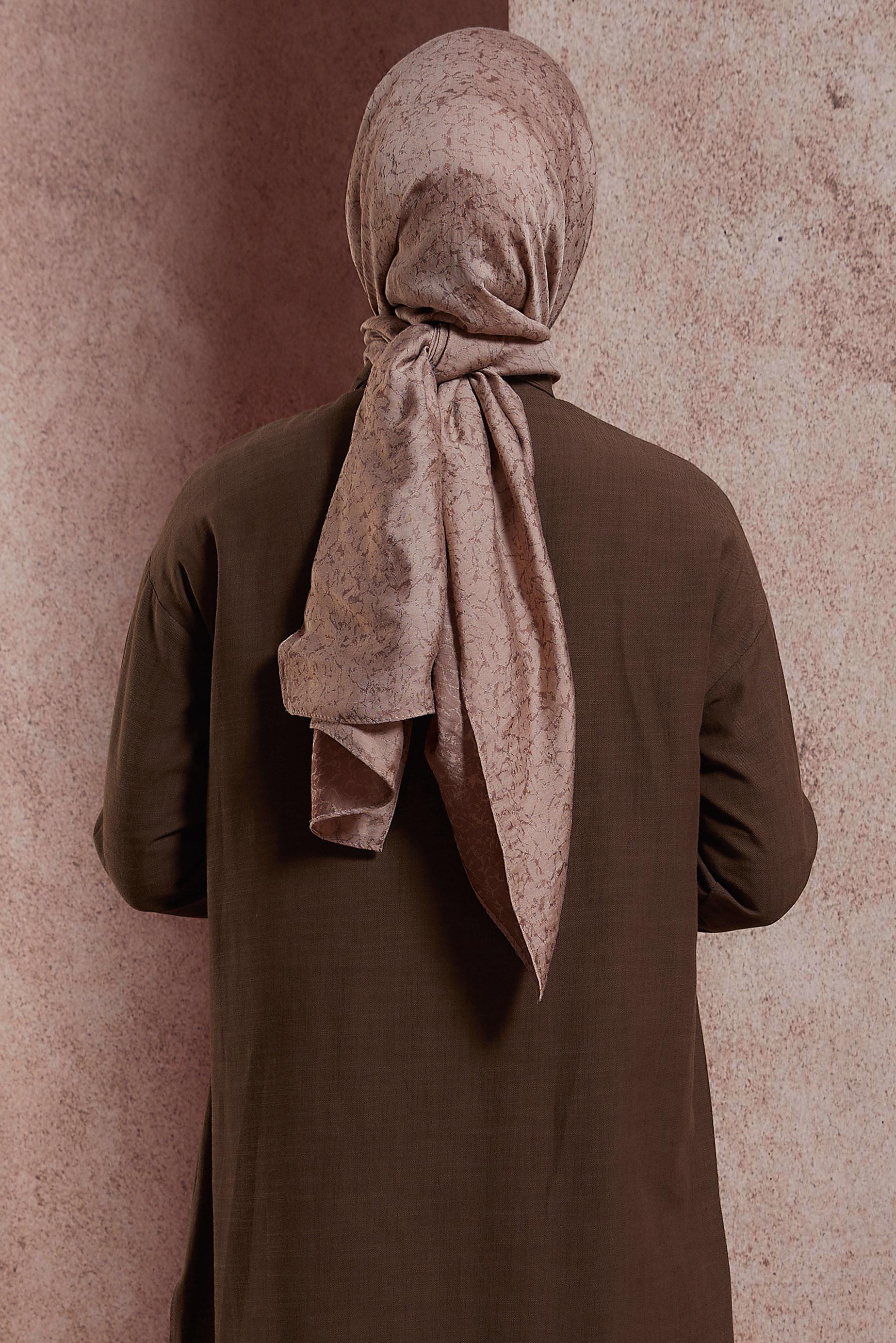 Tesettür giyim VİZON ALVİNA JAKARLI ŞAL 8427