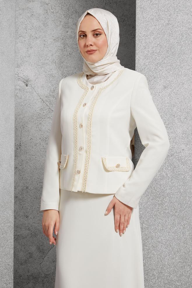 Tesettür giyim BEYAZ DÜĞMELİ ETEKLİ TAKIM 30428 - ALVİNA