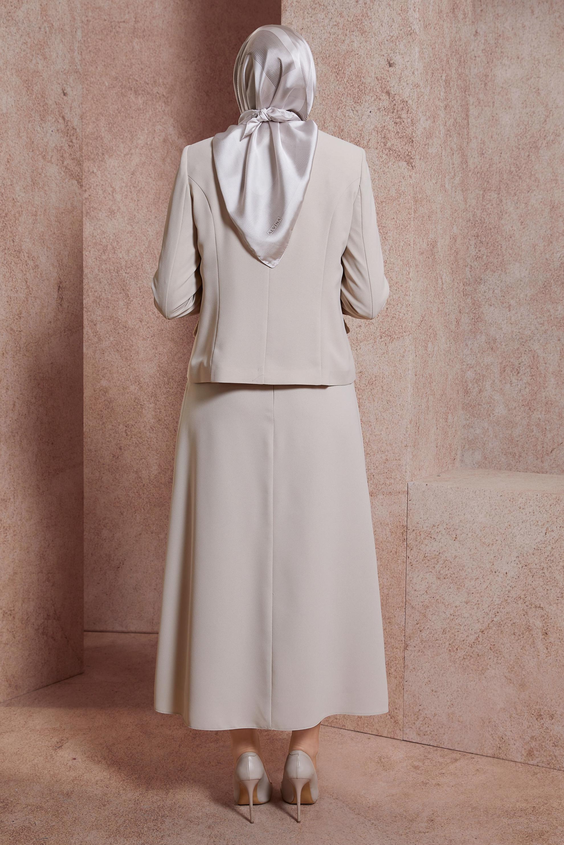 Tesettür giyim BEJ DÜĞMELİ ETEKLİ TAKIM 30428