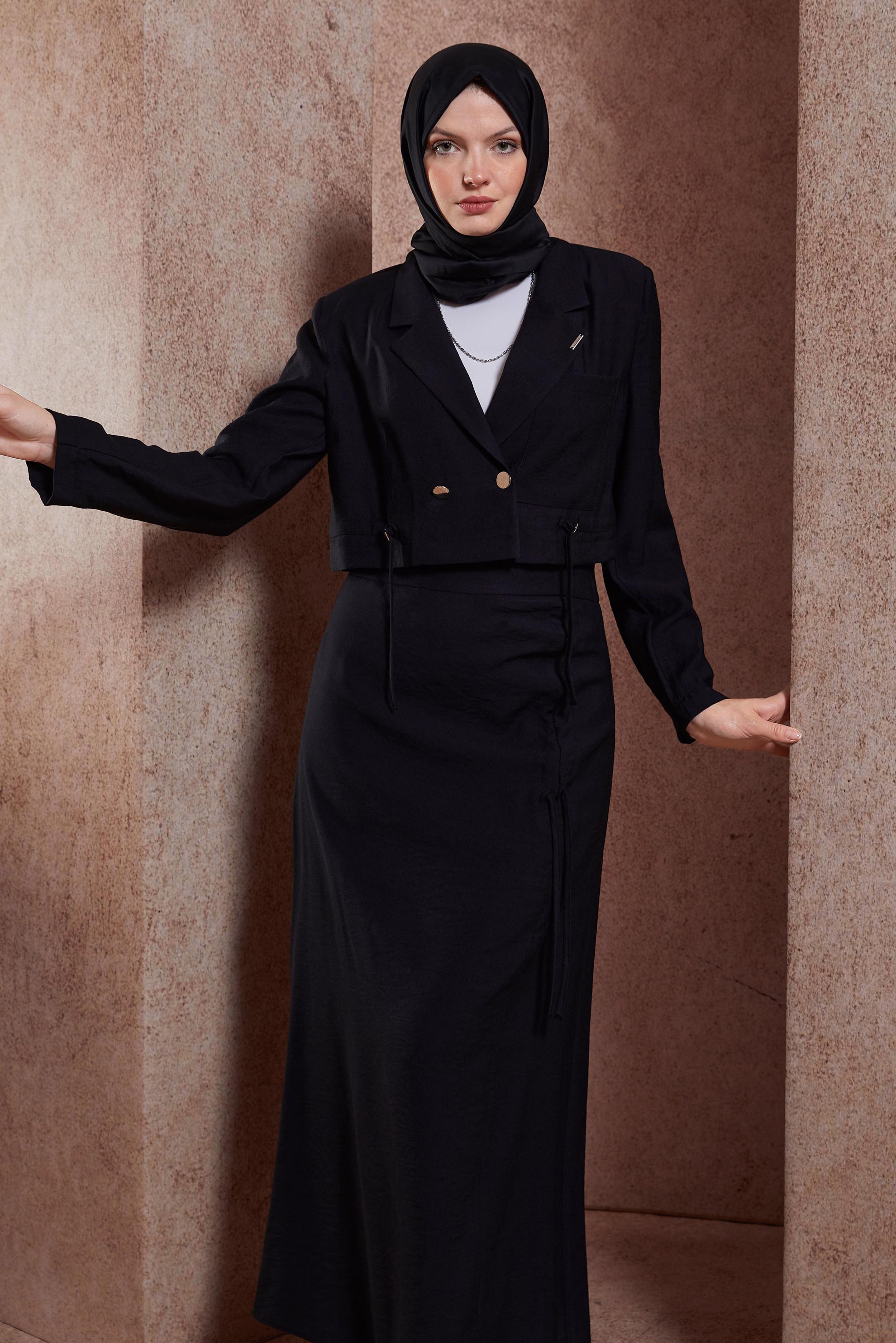 Tesettür giyim SİYAH BÜZGÜ DETAYLI ETEKLİ TAKIM 44505