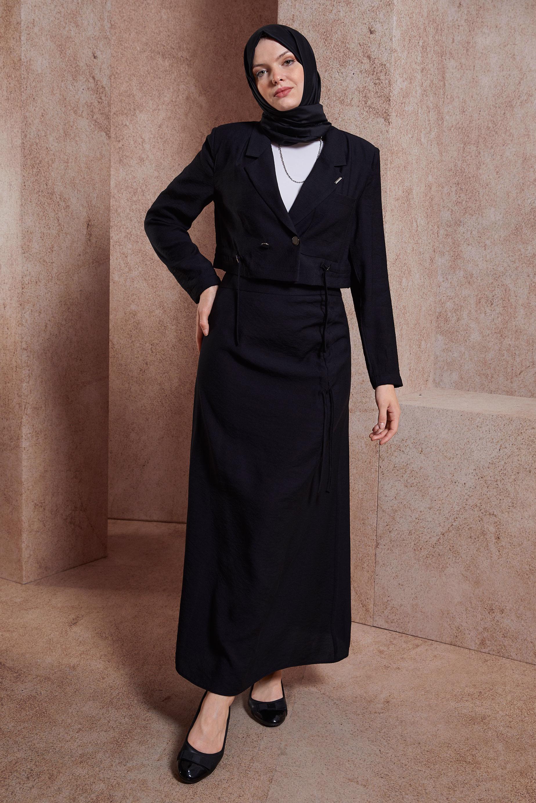 Tesettür giyim SİYAH BÜZGÜ DETAYLI ETEKLİ TAKIM 44505