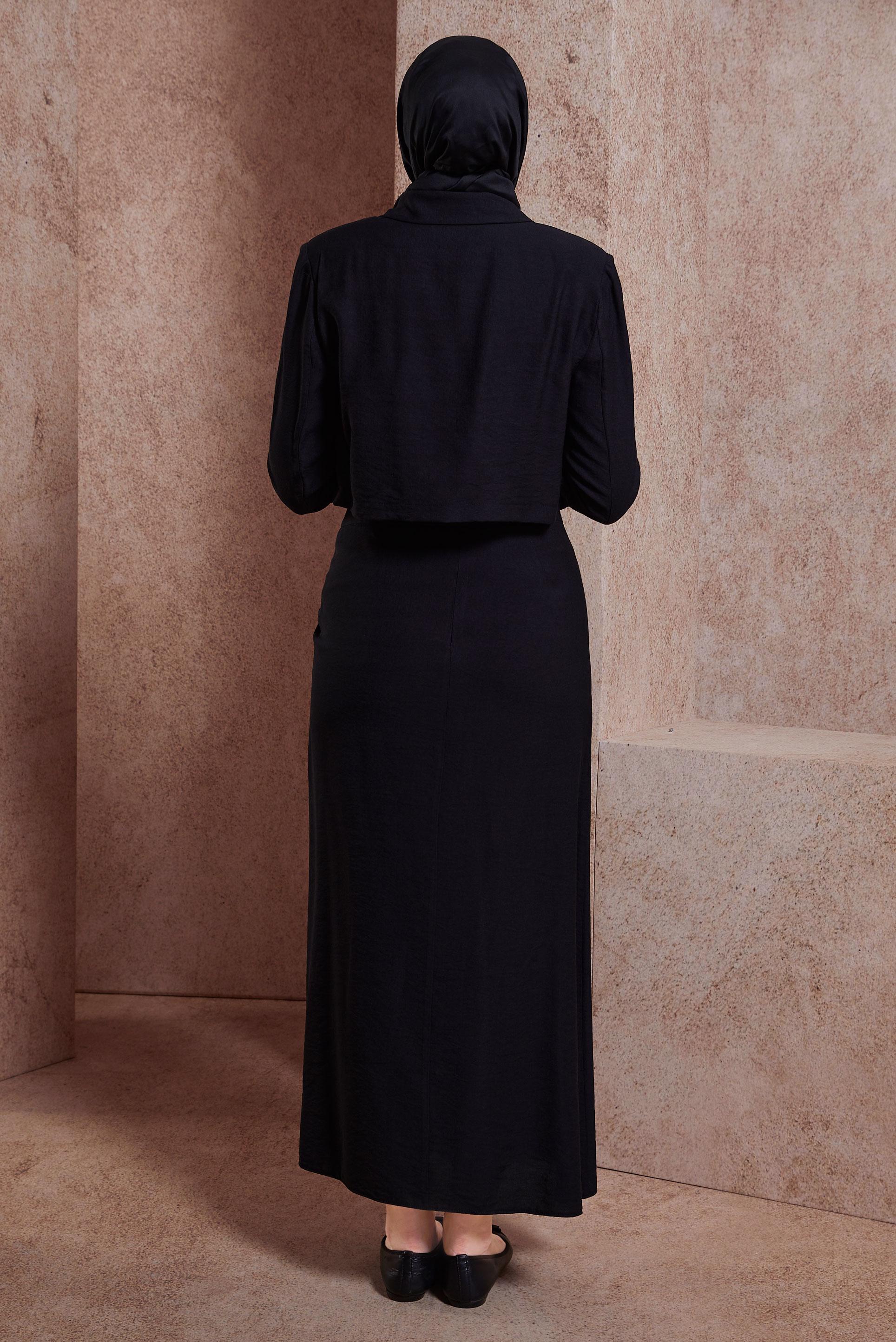 Tesettür giyim SİYAH BÜZGÜ DETAYLI ETEKLİ TAKIM 44505