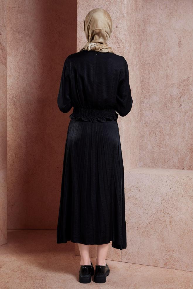 Tesettür giyim SİYAH GİPELİ ETEKLİ TESETTÜR TAKIM 44716 - ALVİNA