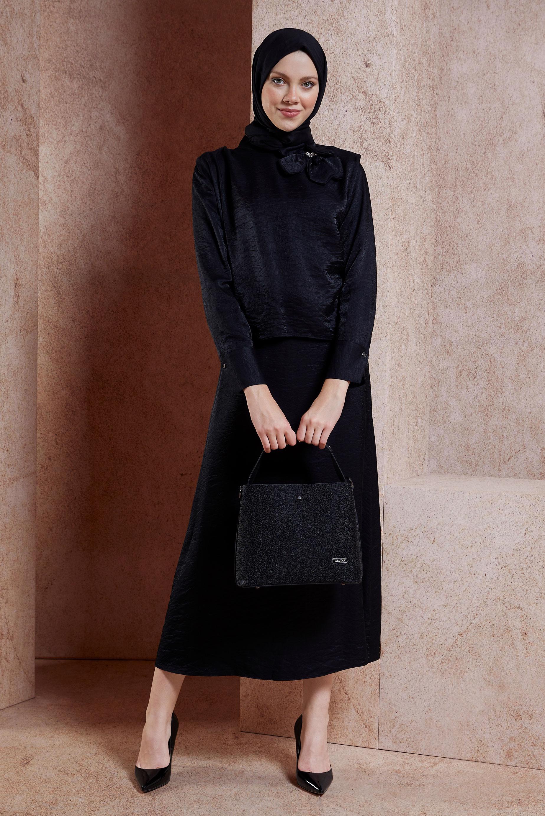 Tesettür giyim SİYAH AKSESUAR DETAYLI ETEKLİ TAKIM 44717