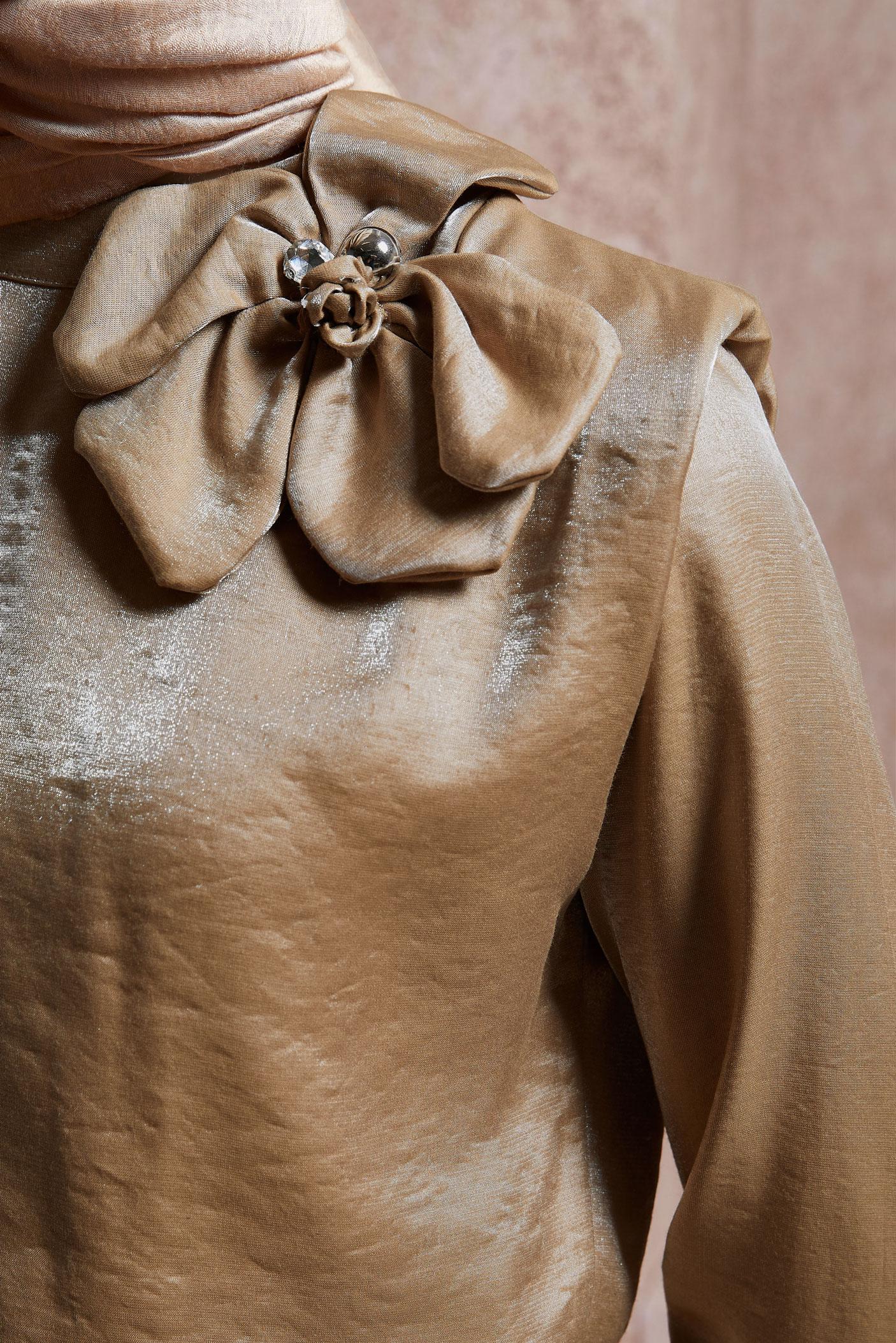 Tesettür giyim KAHVE AKSESUAR DETAYLI ETEKLİ TAKIM 44717