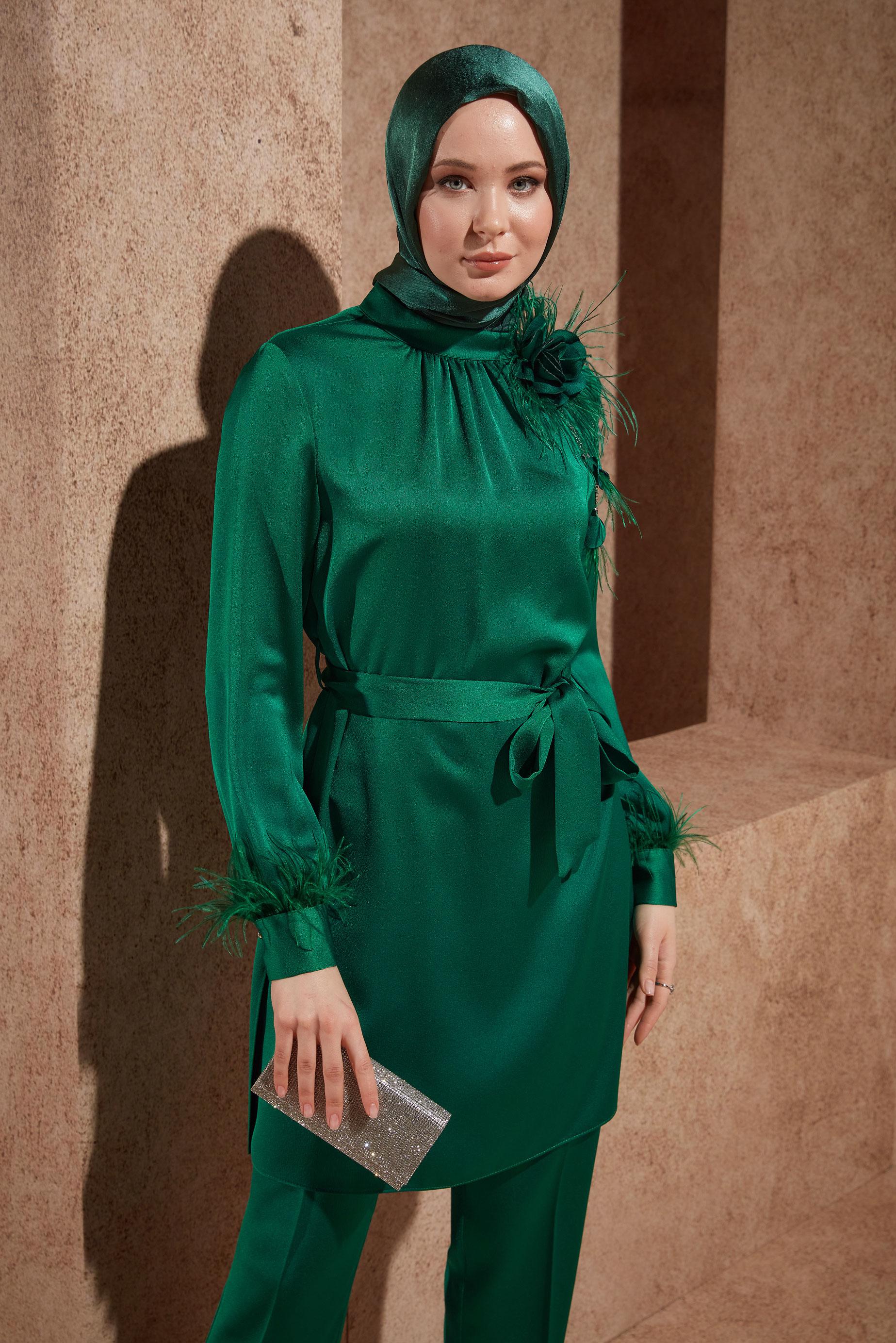 Tesettür giyim YEŞİL TÜY DETAYLI KUŞAKLI PANTOLONLU TAKIM 30432