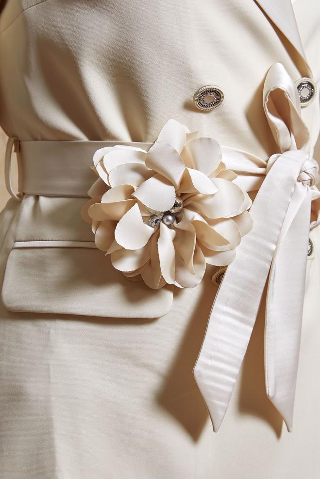 Tesettür giyim EKRU KUŞAKLI BROŞLU PANTOLONLU TAKIM 30435 - ALVİNA