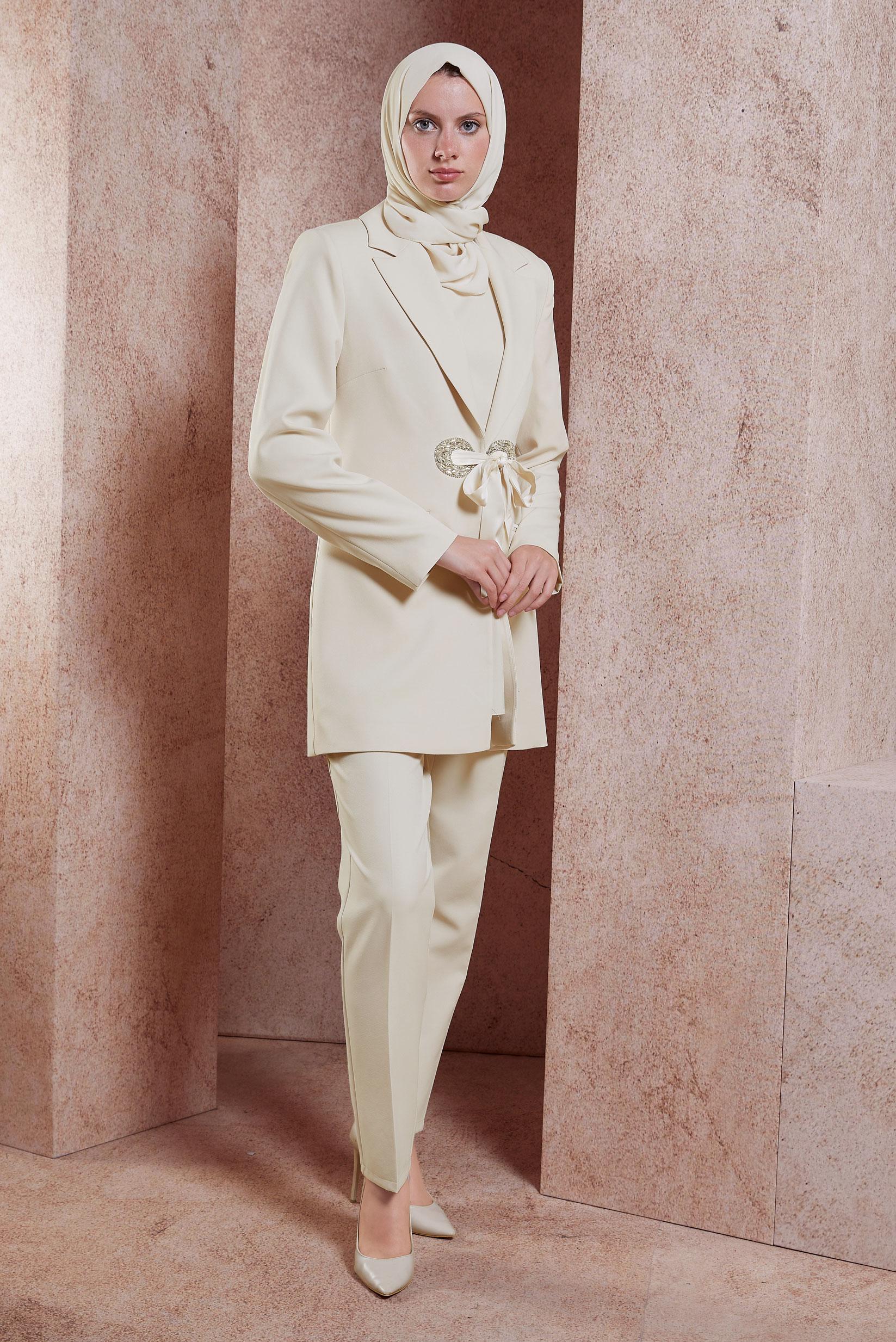 Tesettür giyim EKRU TAŞ DETAYLI ÜÇLÜ PANTOLONLU TAKIM 30436