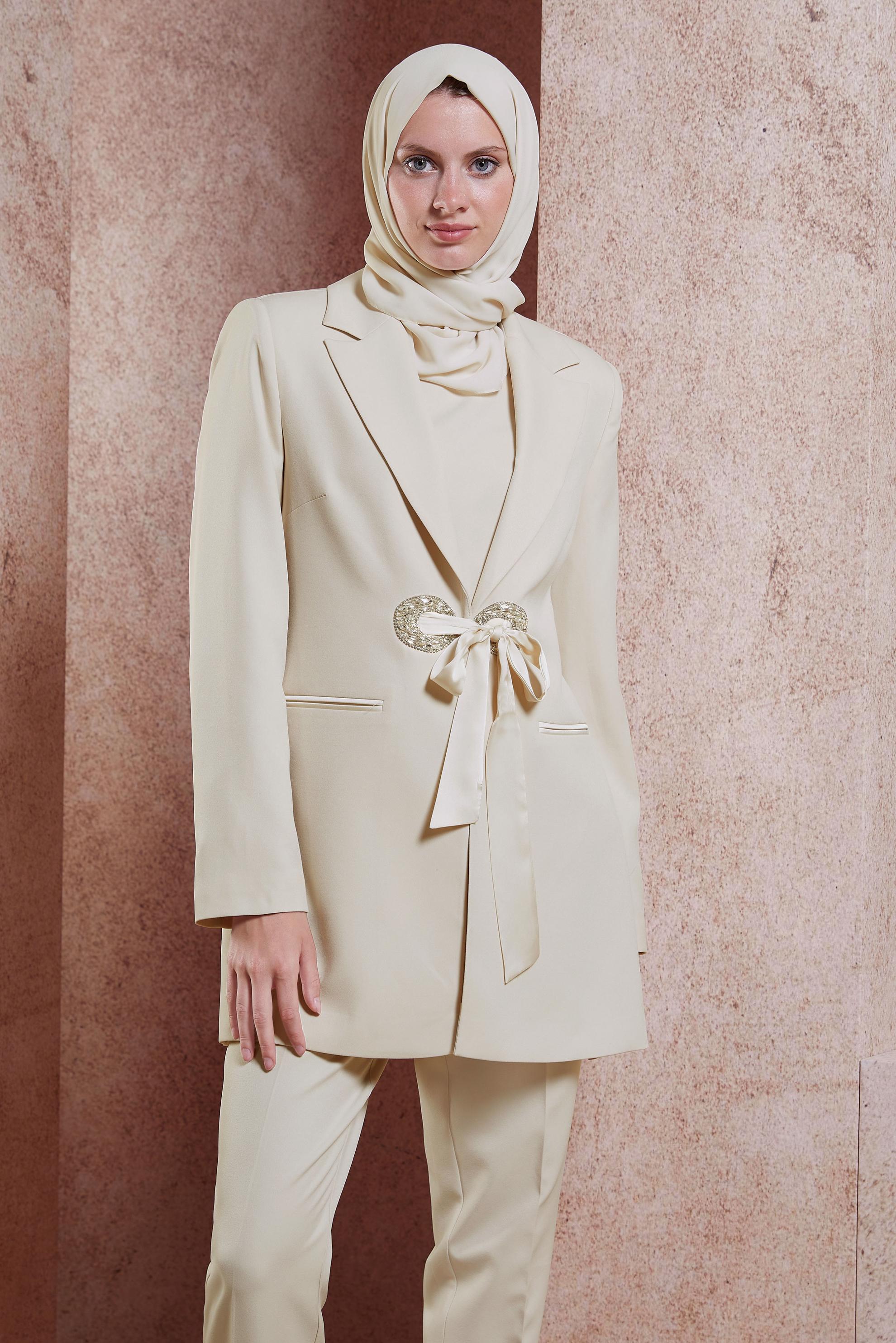 Tesettür giyim EKRU TAŞ DETAYLI ÜÇLÜ PANTOLONLU TAKIM 30436