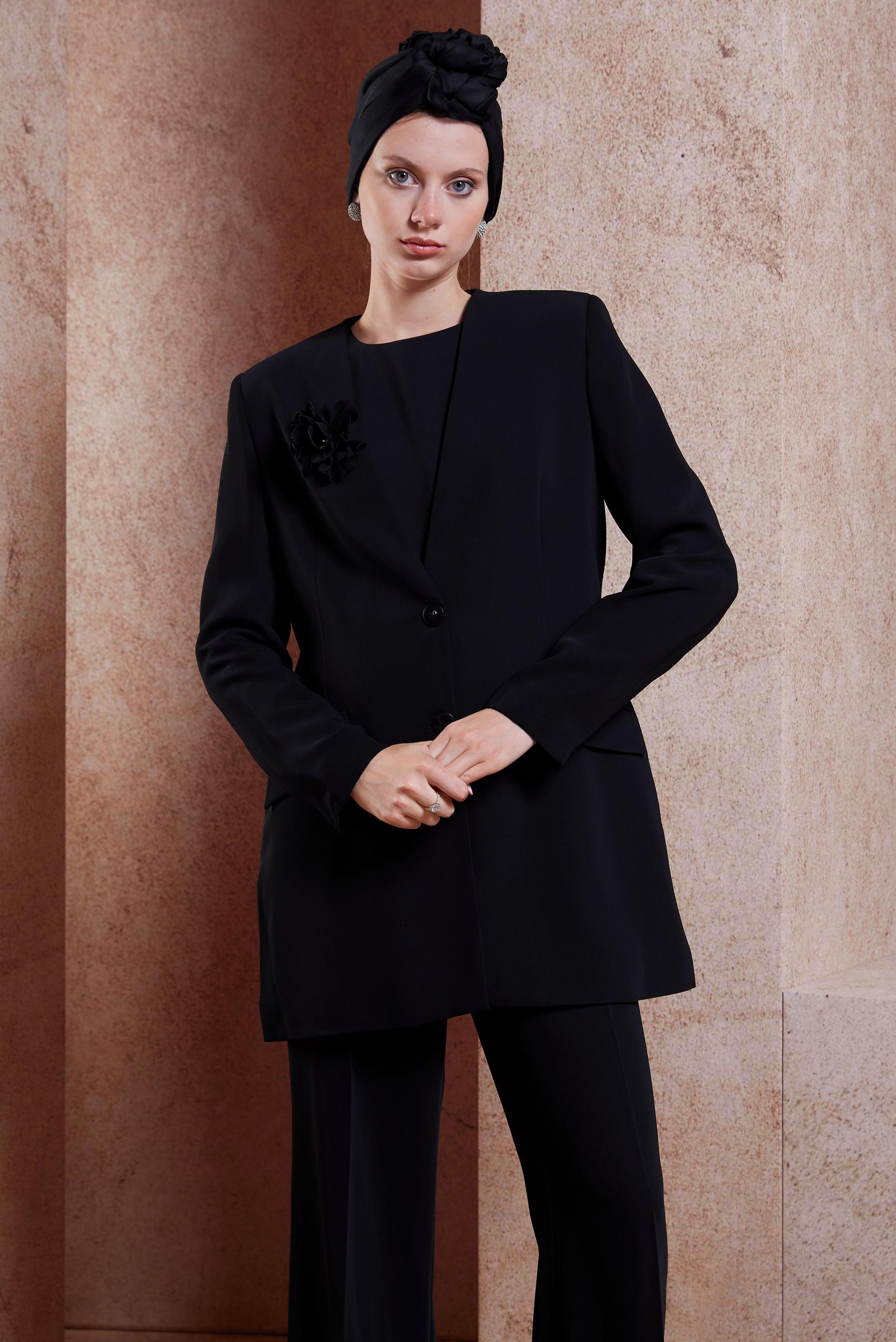 Tesettür giyim SİYAH BROŞ DETAYLI ÜÇLÜ PANTOLONLU TAKIM 30445