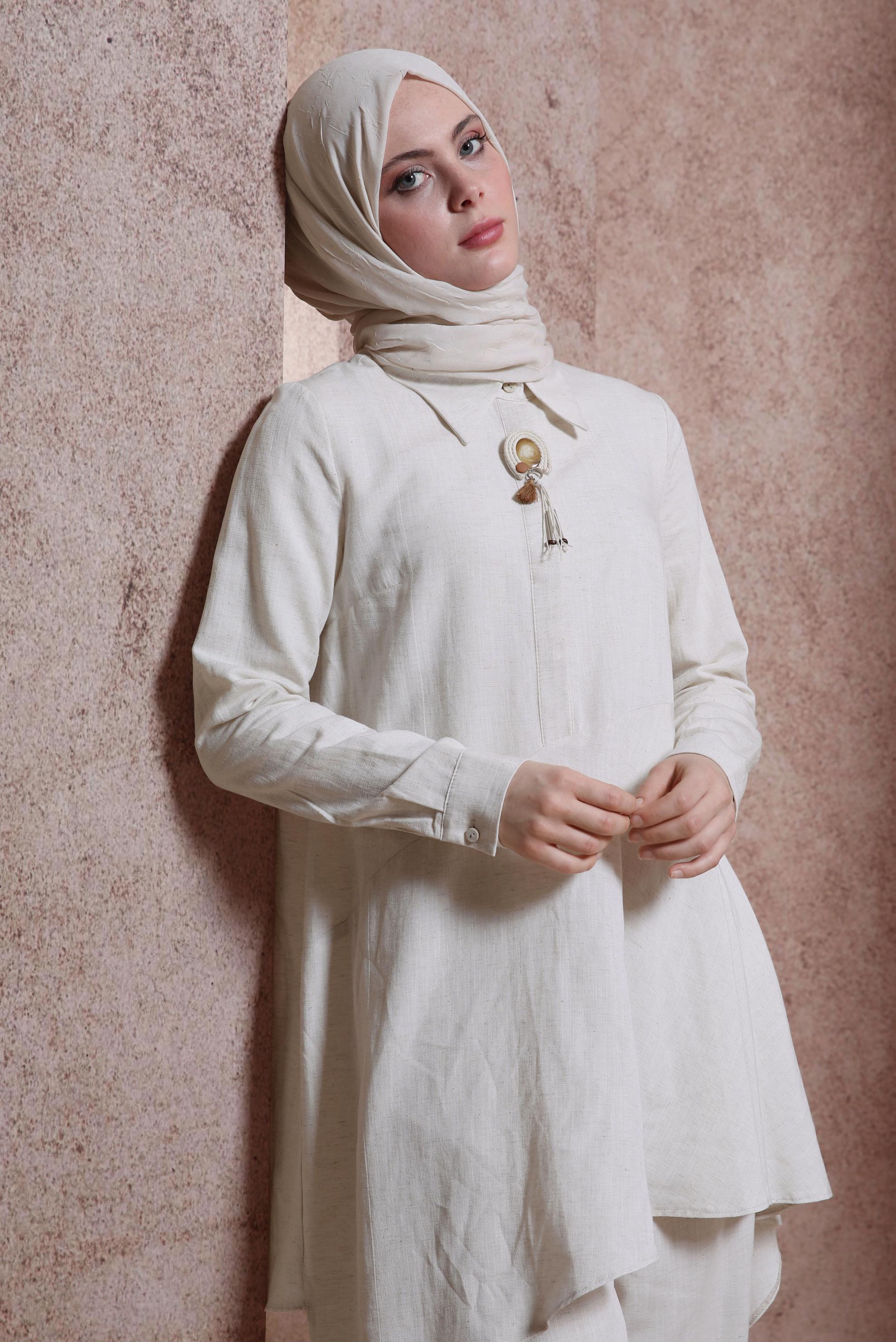 Tesettür giyim BEJ ASİMETRİK KESİM PANTOLONLU TAKIM 44411