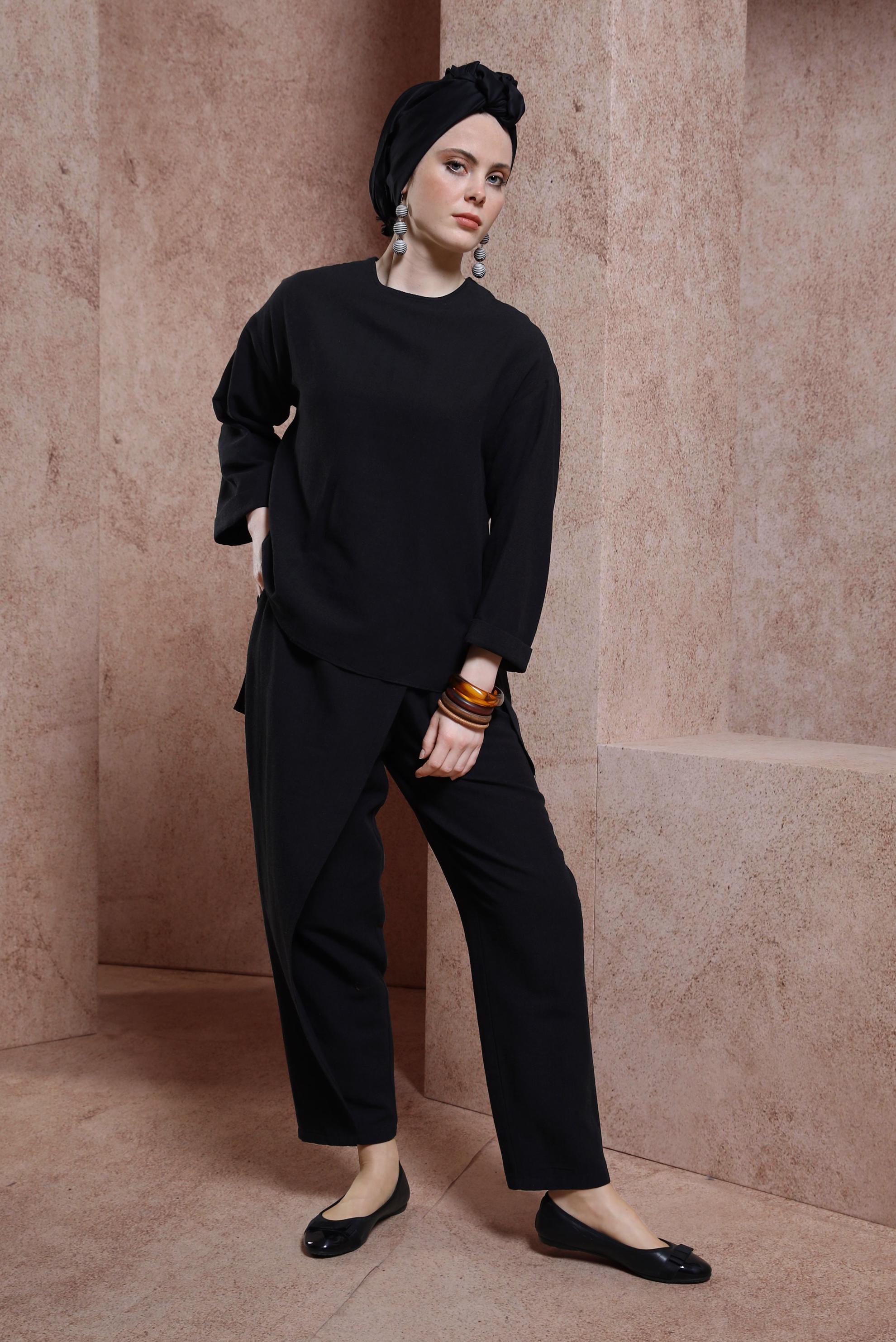 Tesettür giyim SİYAH KETEN DOKULU PANTOLONLU TAKIM 44415