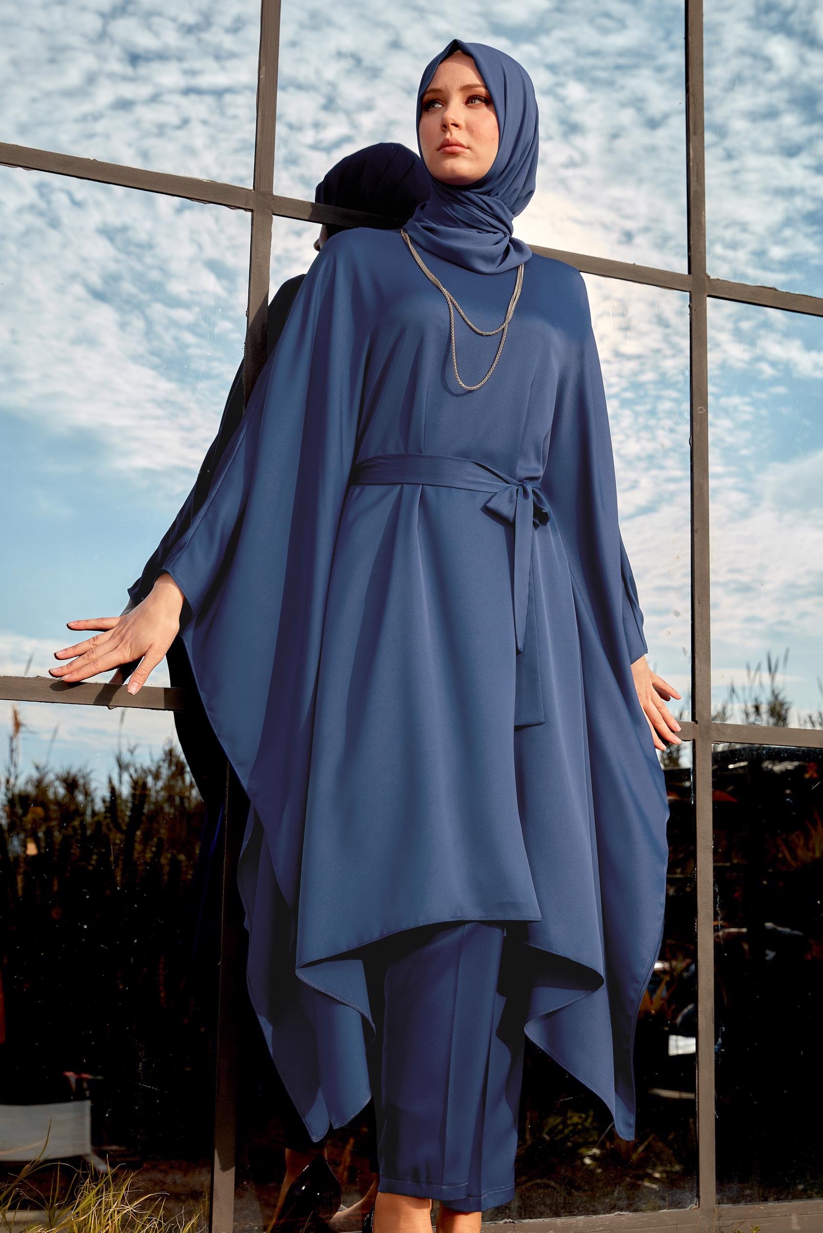 Vêtements hijab BLEU MARINE COSTUME PANTALON CEINTURE AVEC CHAÎNE 44424