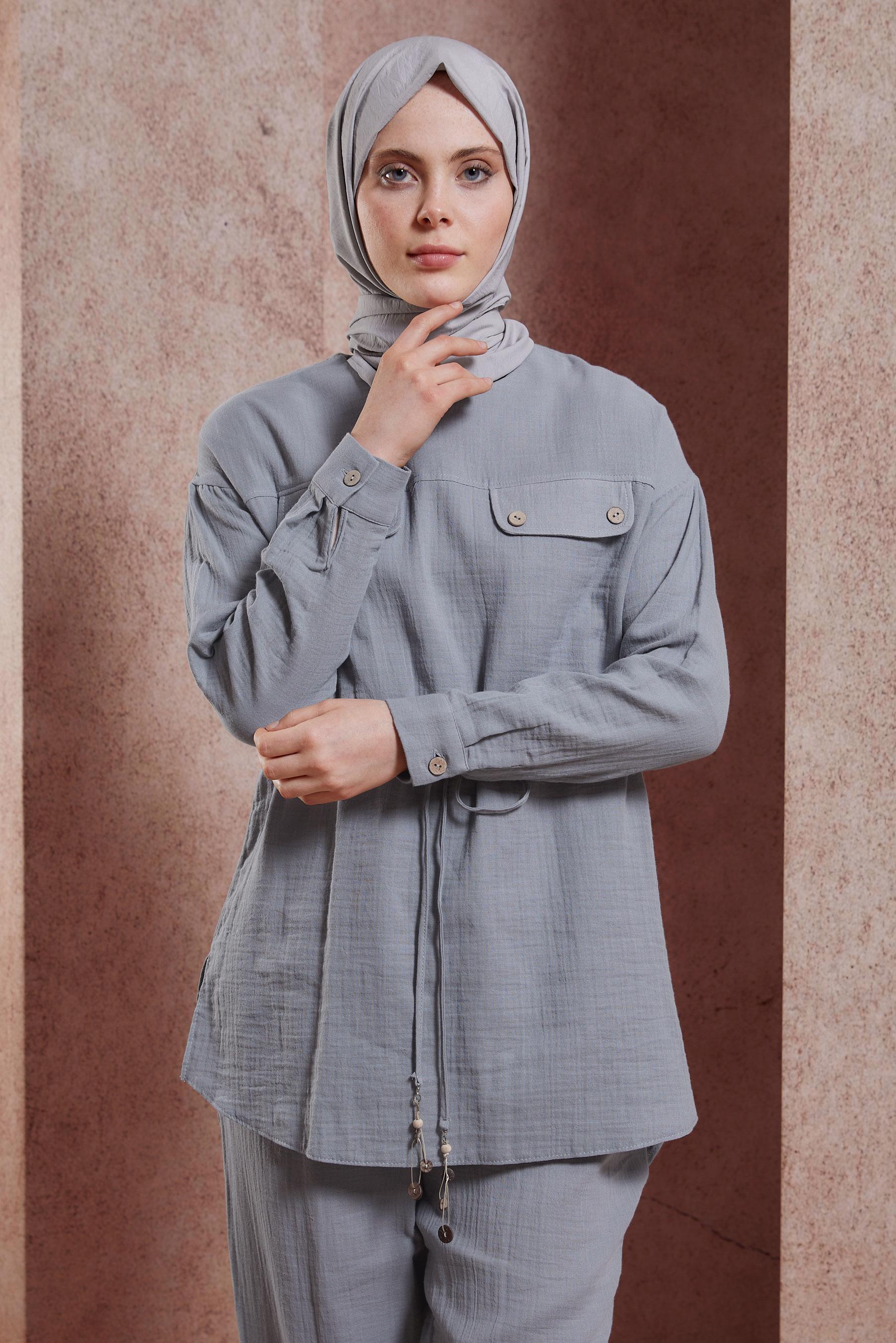 Tesettür giyim GRİ BELİ BÜZGÜLÜ PANTOLONLU TAKIM 44425 
