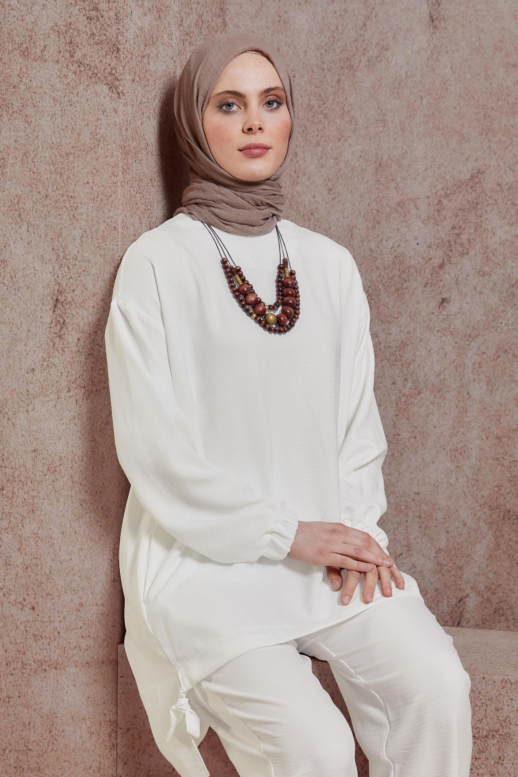 Tesettür giyim BEYAZ BİSİKLET YAKA PANTOLONLU TAKIM 44436