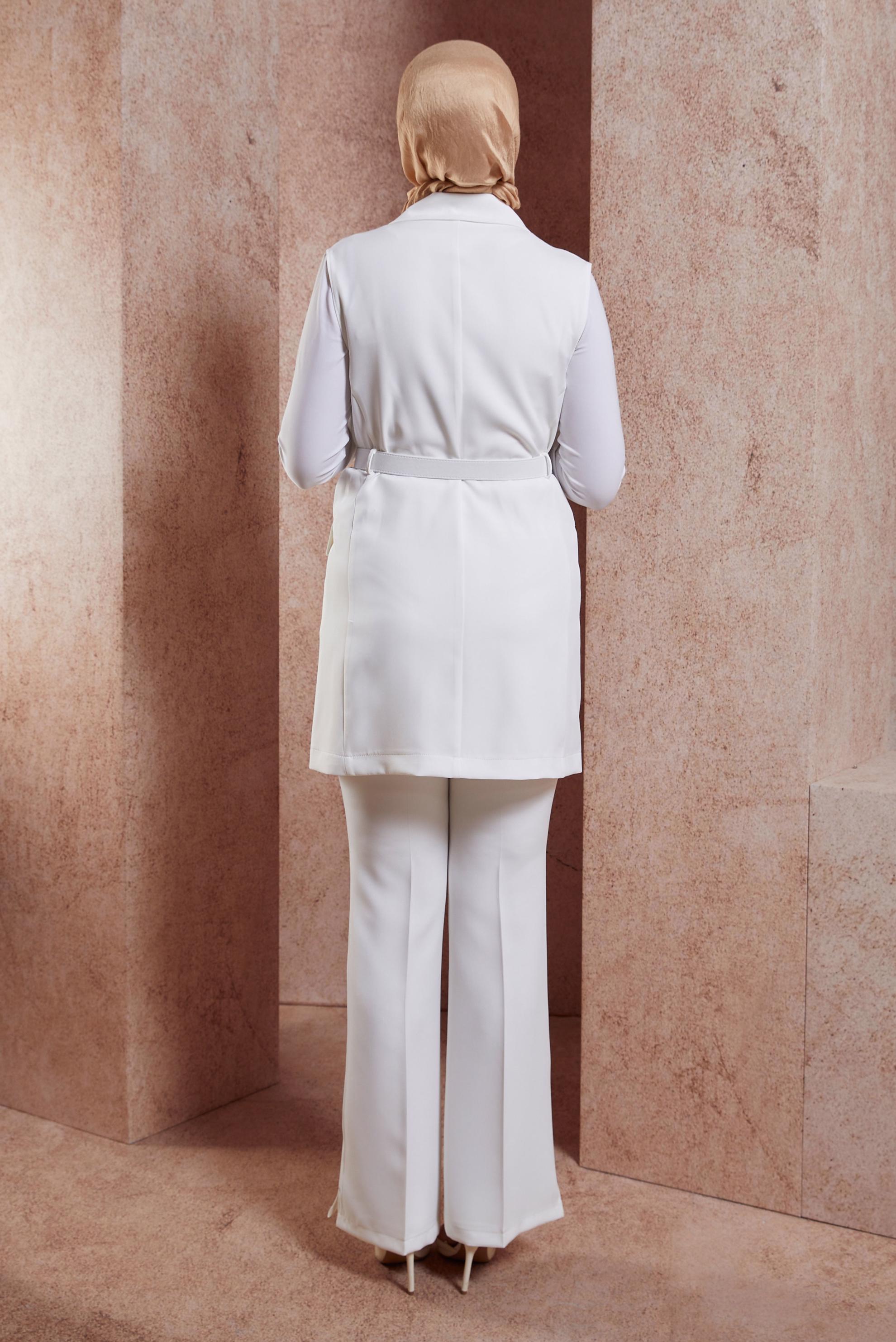 Tesettür giyim BEYAZ KEMERLİ YELEKLİ PANTOLONLU TAKIM 44454