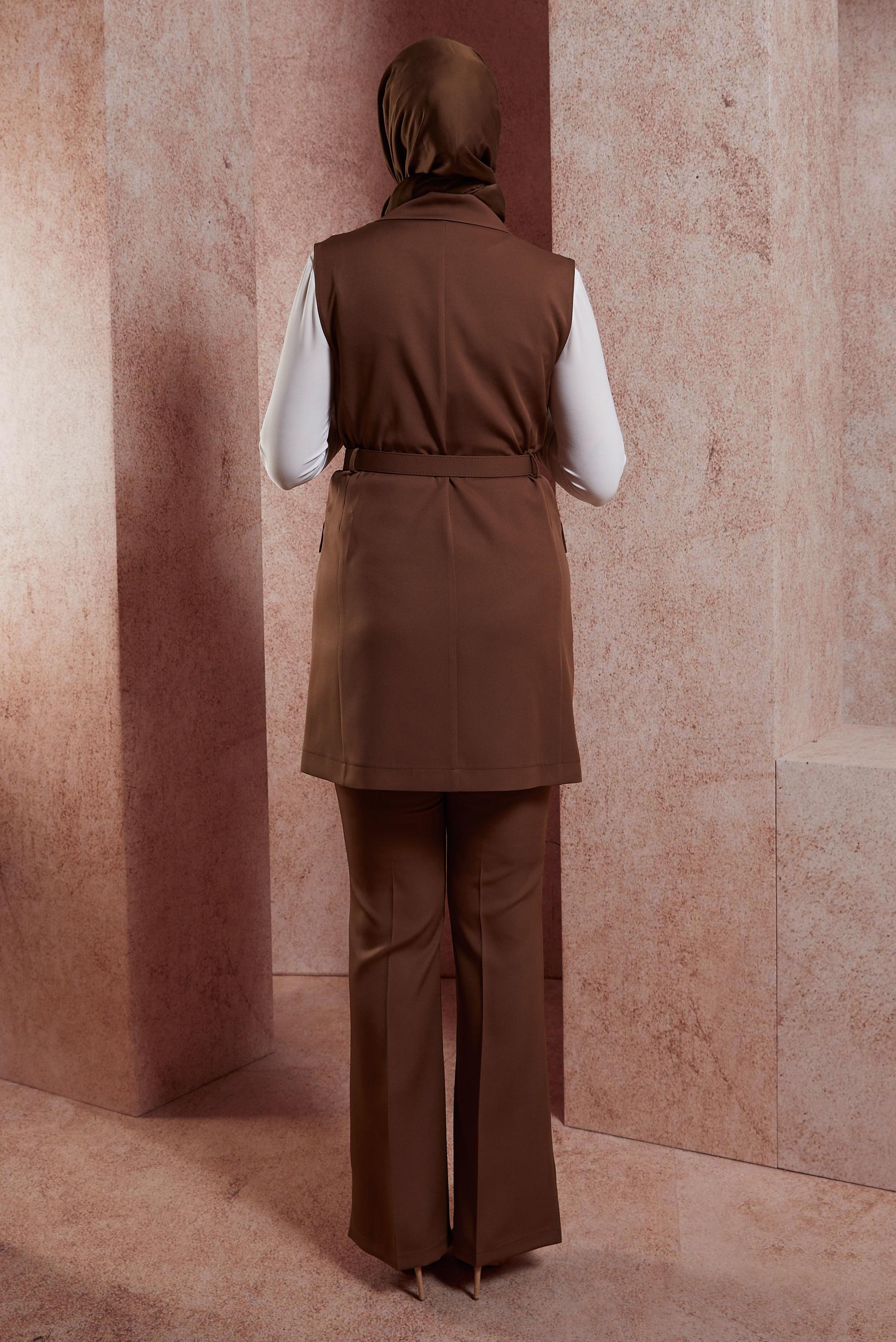 Tesettür giyim KAHVE KEMERLİ YELEKLİ PANTOLONLU TAKIM 44454