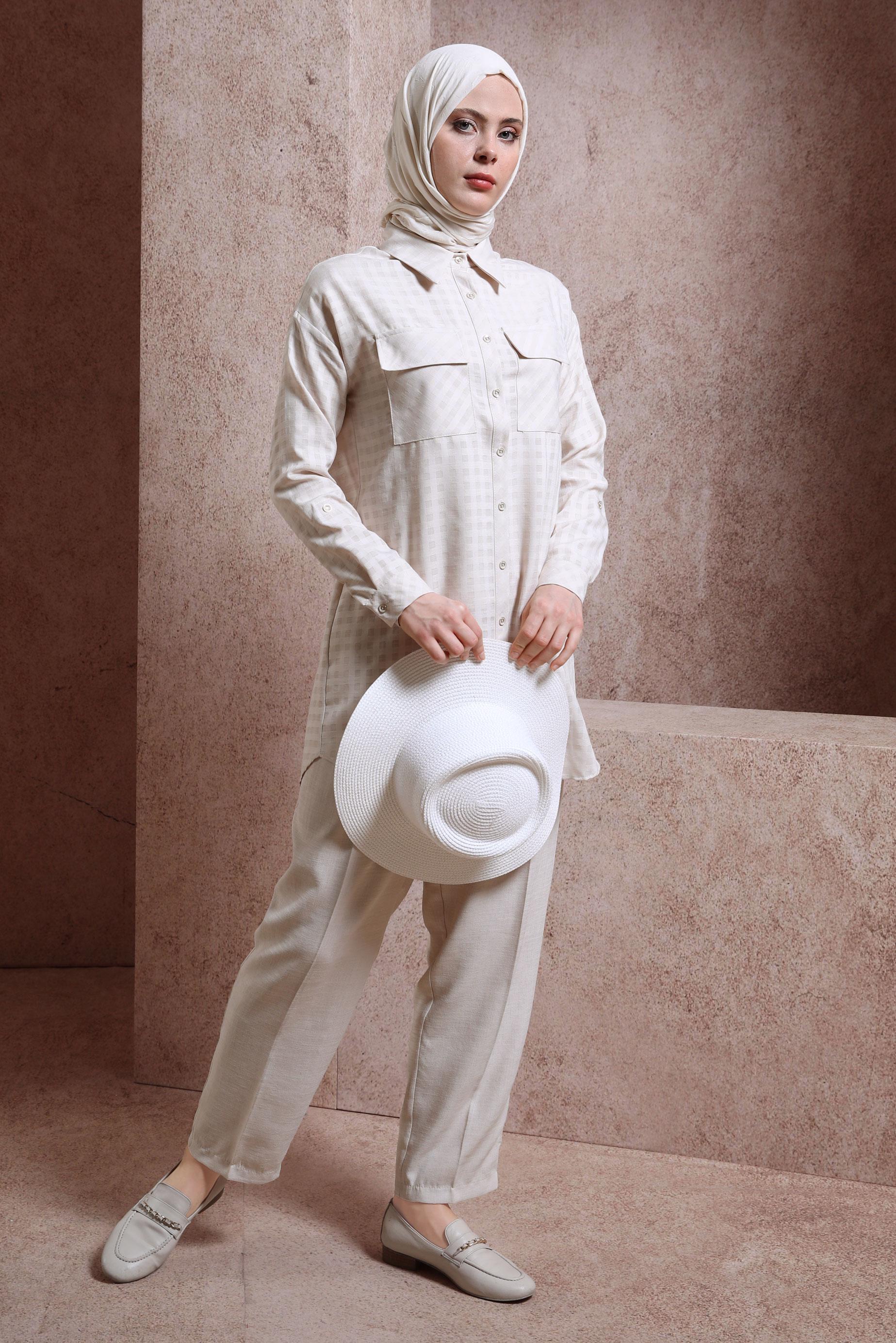 Tesettür giyim BEJ EKOSE DESENLİ PANTOLONLU TAKIM 44477