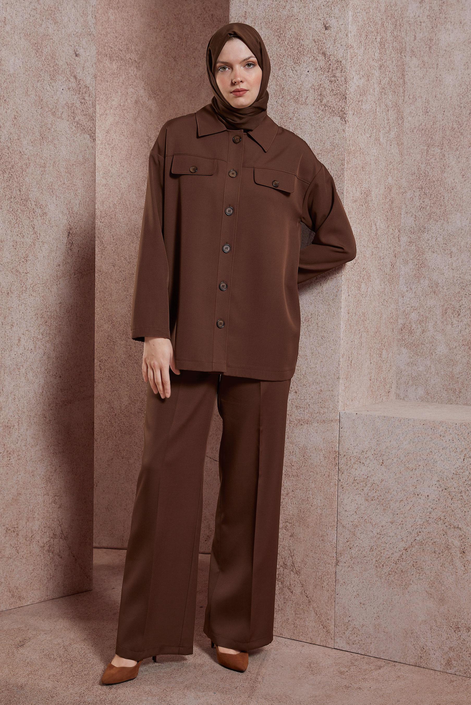 Tesettür giyim KAHVE DÜĞMELİ PANTOLONLU TAKIM 44500