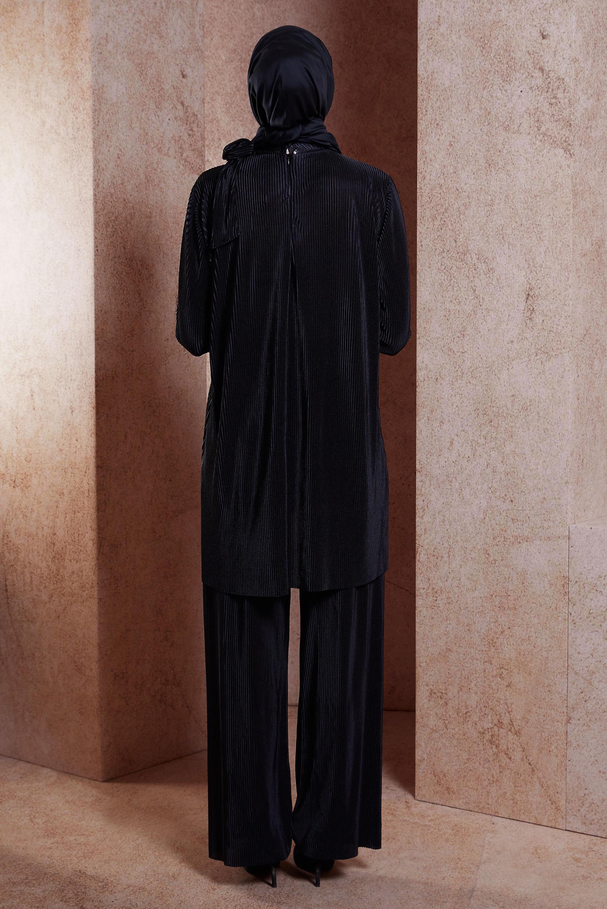 Tesettür giyim SİYAH PİLİSELİ PANTOLONLU TAKIM 44690