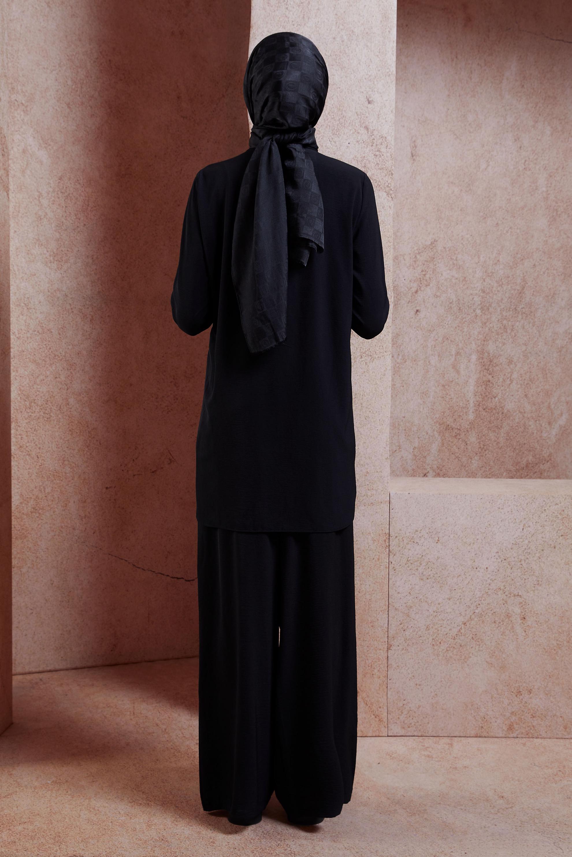 Tesettür giyim SİYAH GÖMLEK YAKA PANTOLONLU TAKIM 44756