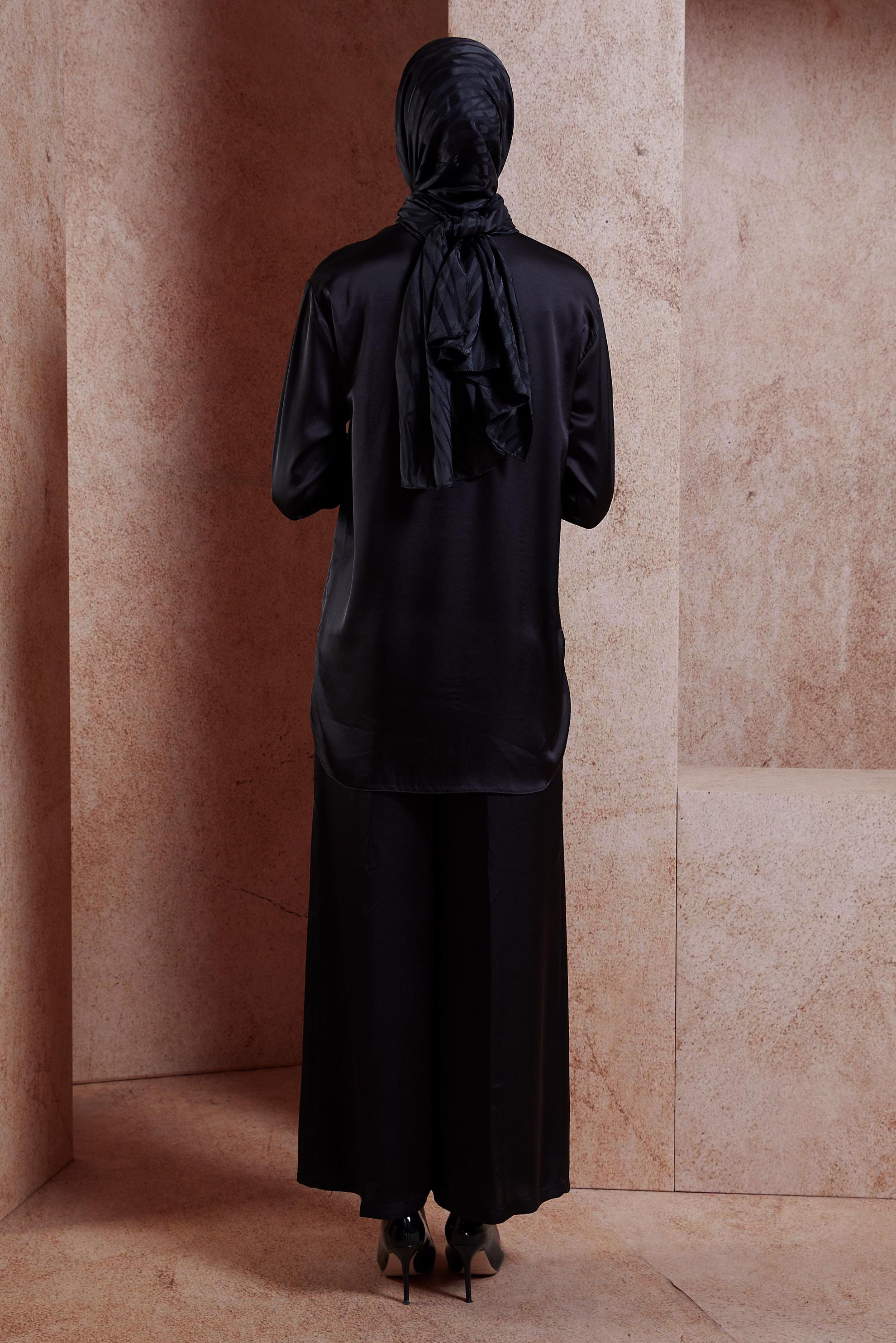 Tesettür giyim SİYAH PANTOLONLU SATEN TAKIM 44757