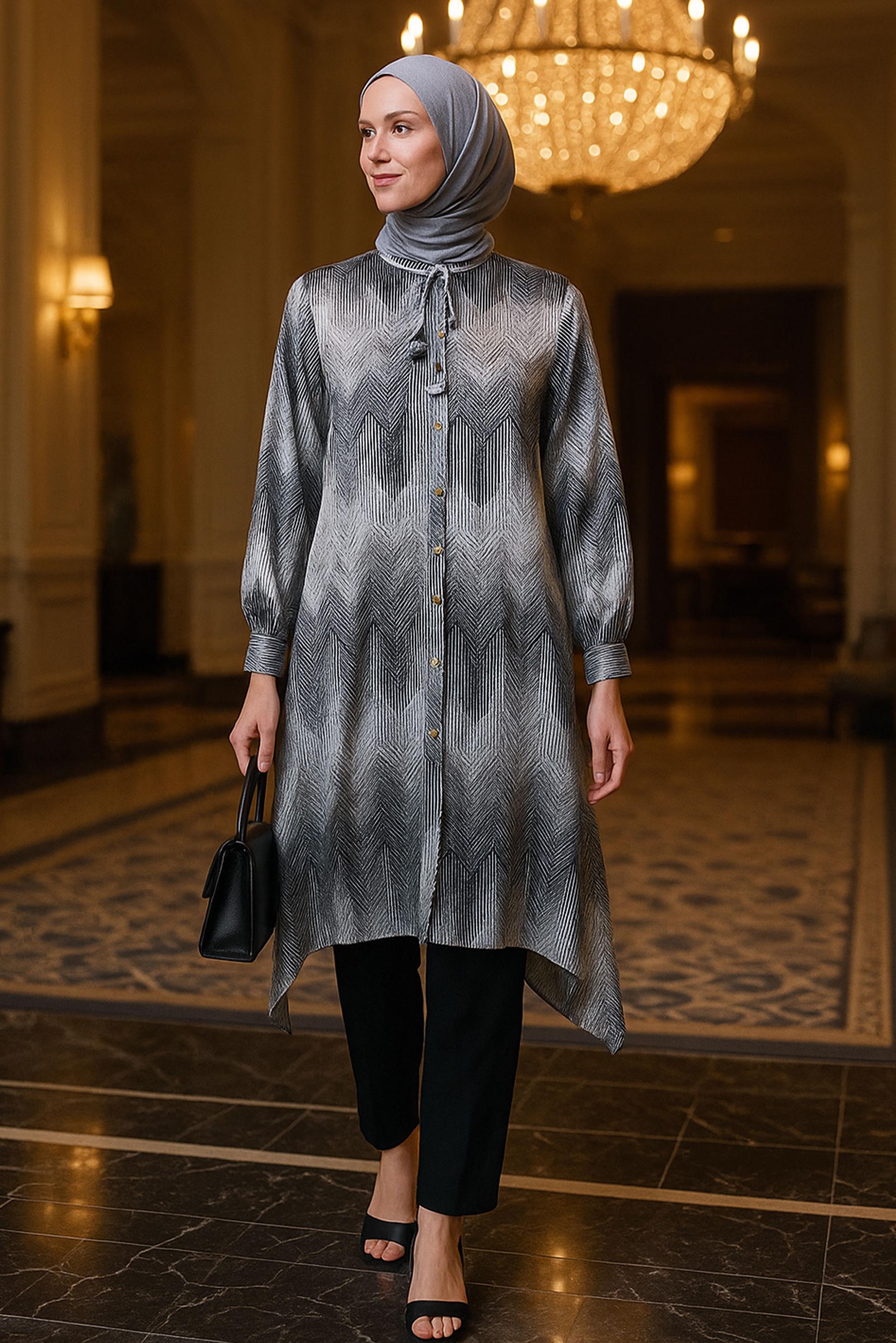 Tesettür giyim SİYAH DESENLİ BÜYÜK BEDEN TUNİK 20521