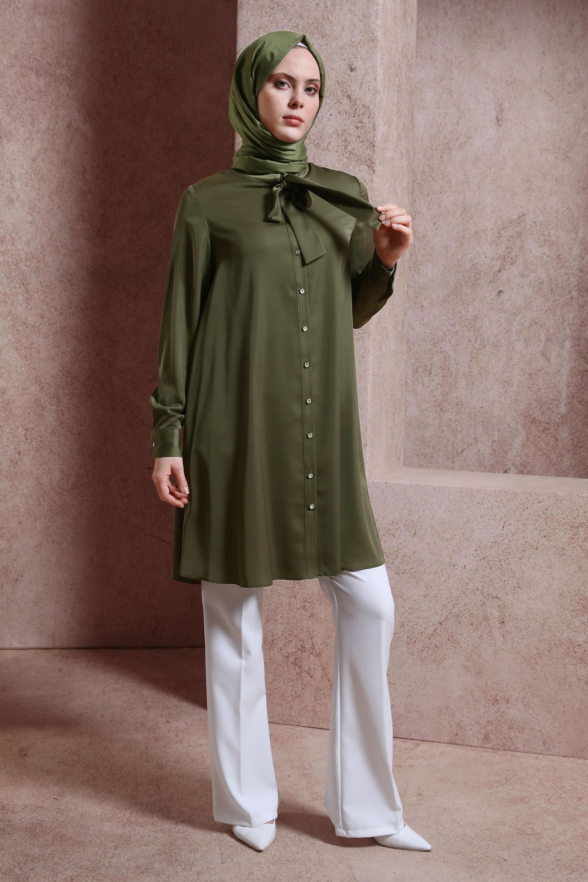 Tesettür giyim HAKİ YAKASI BAĞLAMALI TUNİK 43415