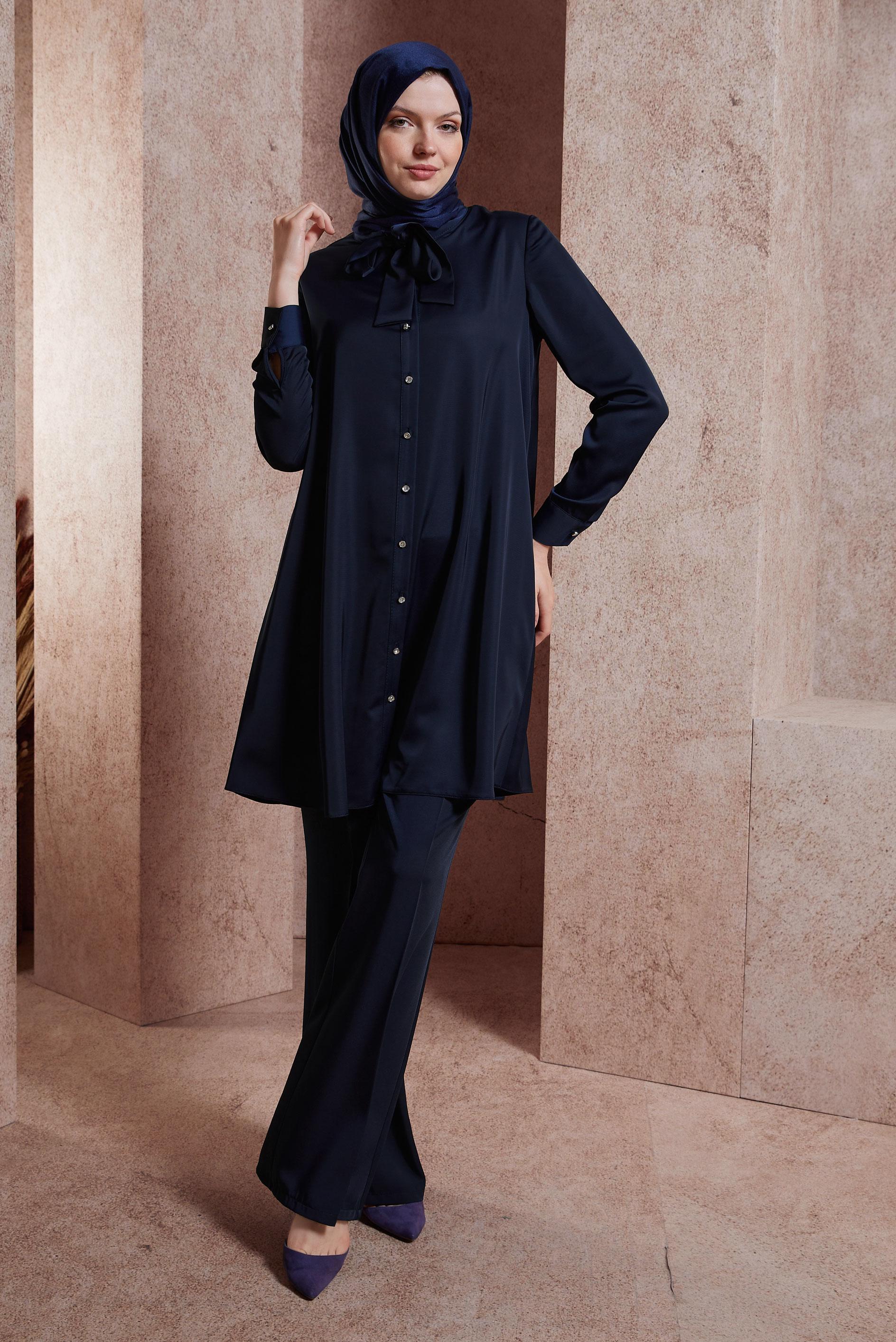 Tesettür giyim LACİVERT YAKASI BAĞLAMALI TUNİK 43415