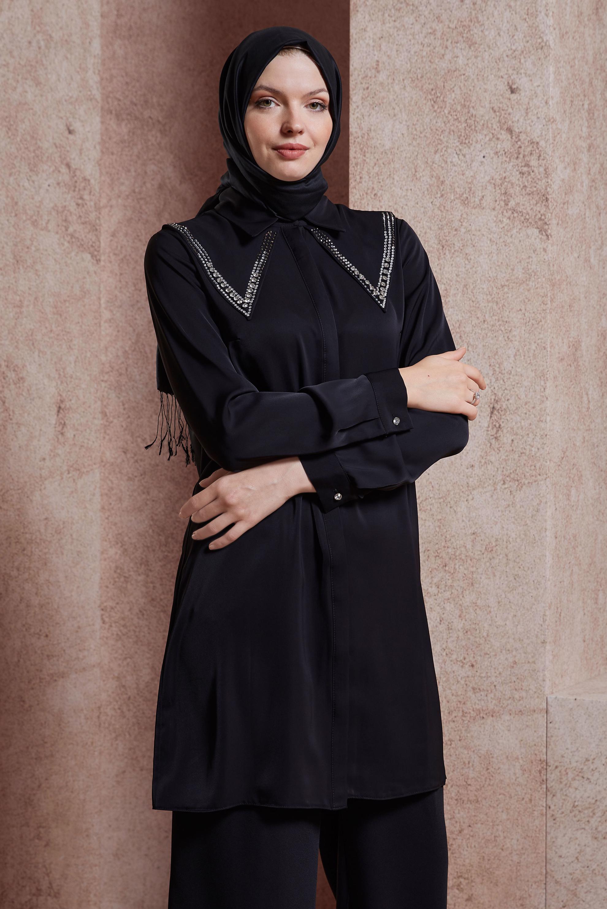 Tesettür giyim SİYAH TAŞ BASKILI TUNİK 43920