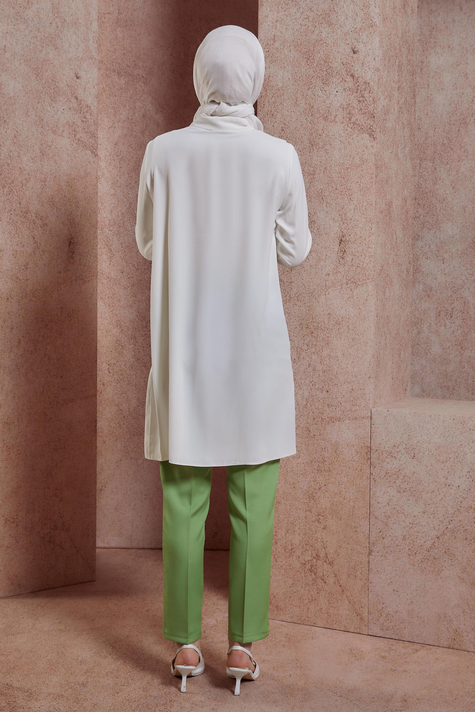 Vêtements hijab BLANC TUNIQUE AVEC GEMME BRODÉE 43920