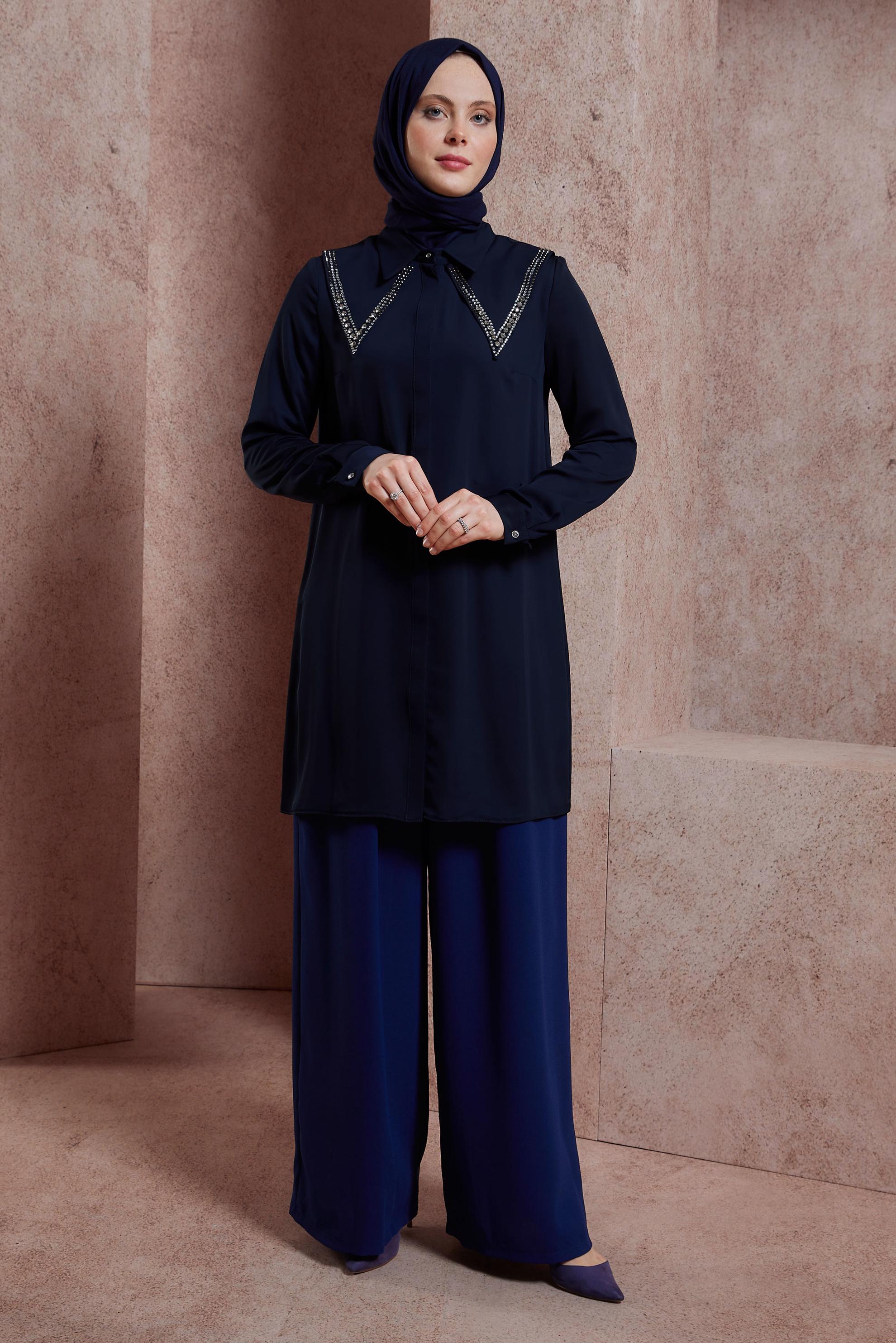 Tesettür giyim LACİVERT TAŞ BASKILI TUNİK 43920