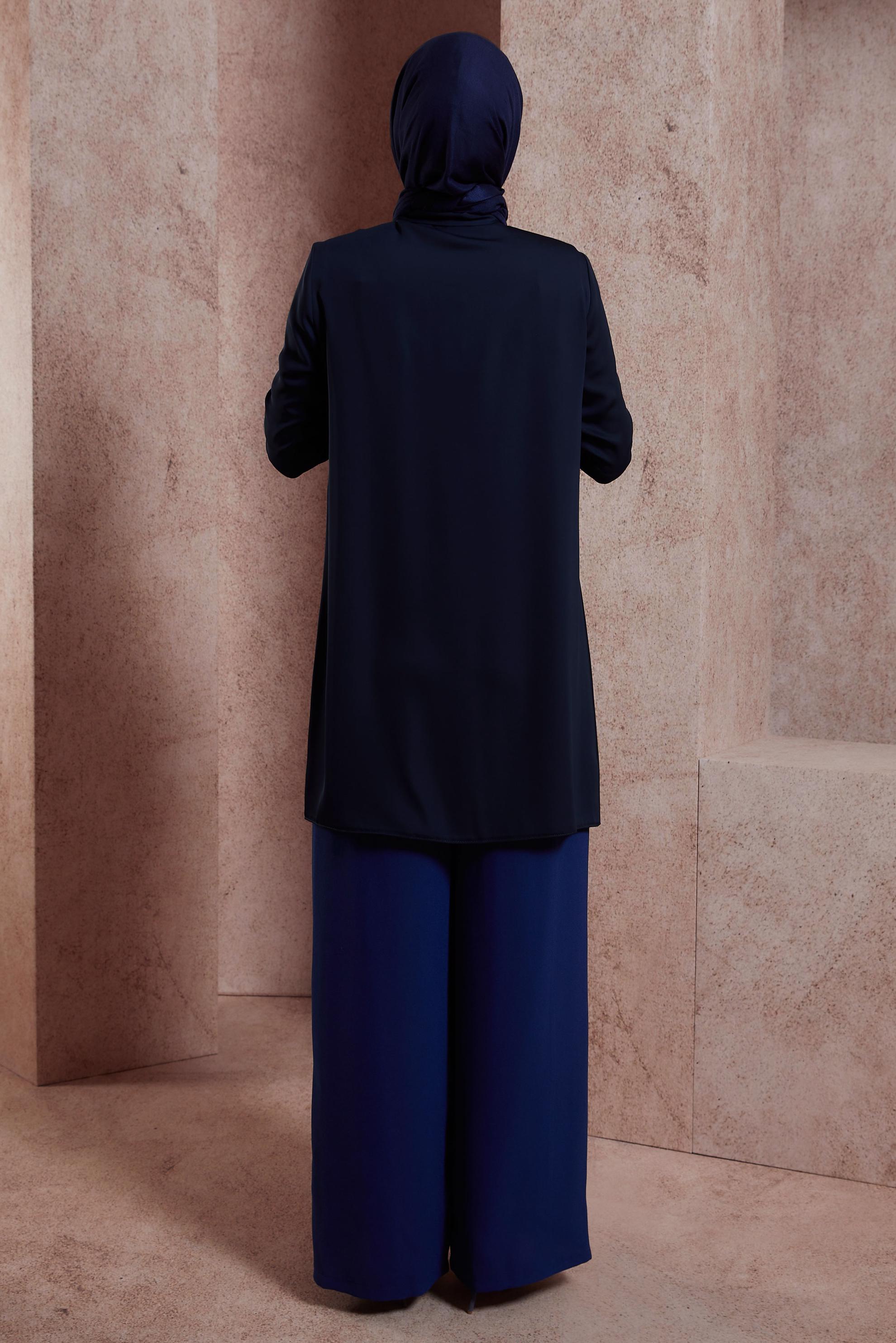 Tesettür giyim LACİVERT TAŞ BASKILI TUNİK 43920