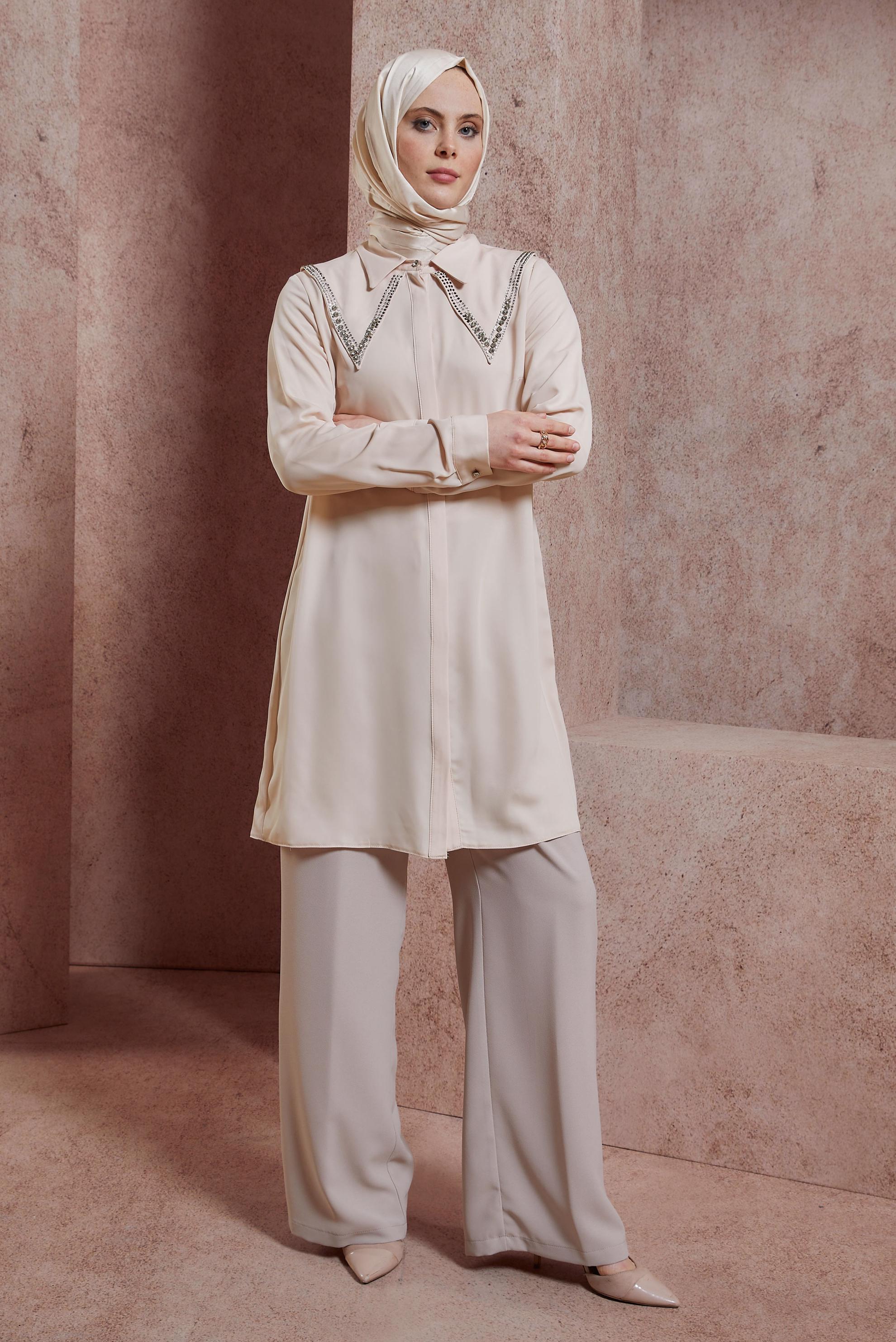 Tesettür giyim BEJ TAŞ BASKILI TUNİK 43920