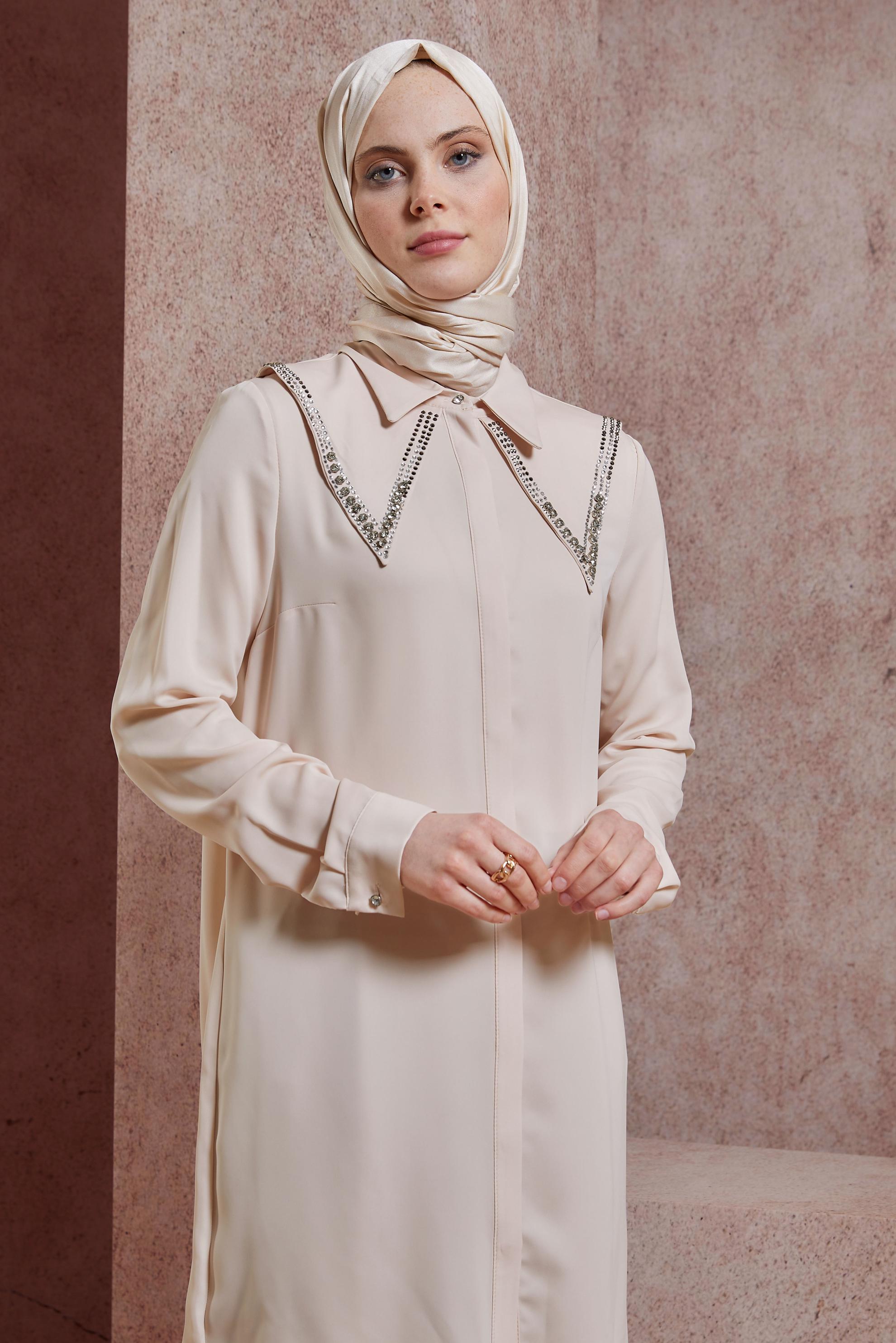 Tesettür giyim BEJ TAŞ BASKILI TUNİK 43920