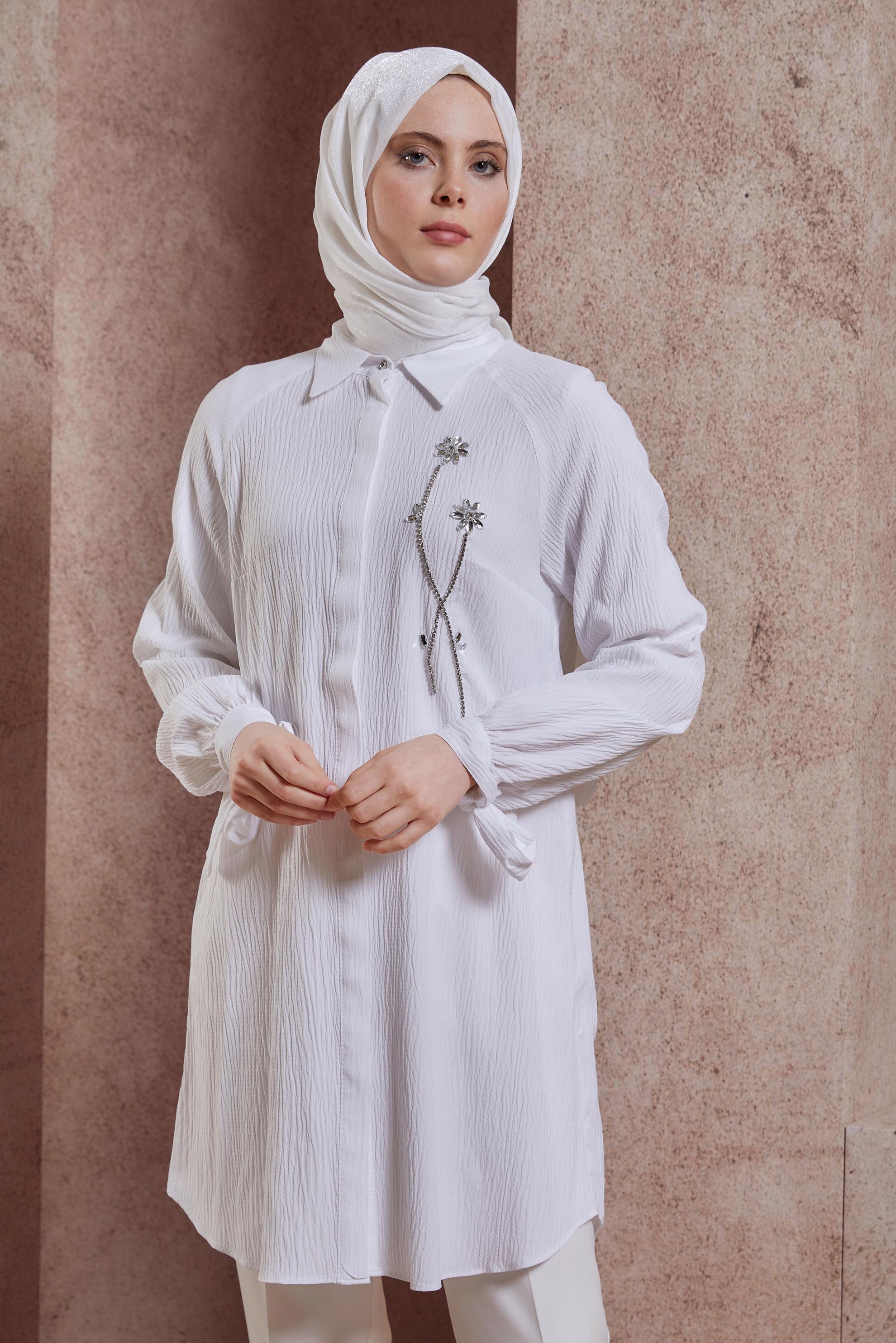 Tesettür giyim BEYAZ TAŞ BASKILI TUNİK 43921